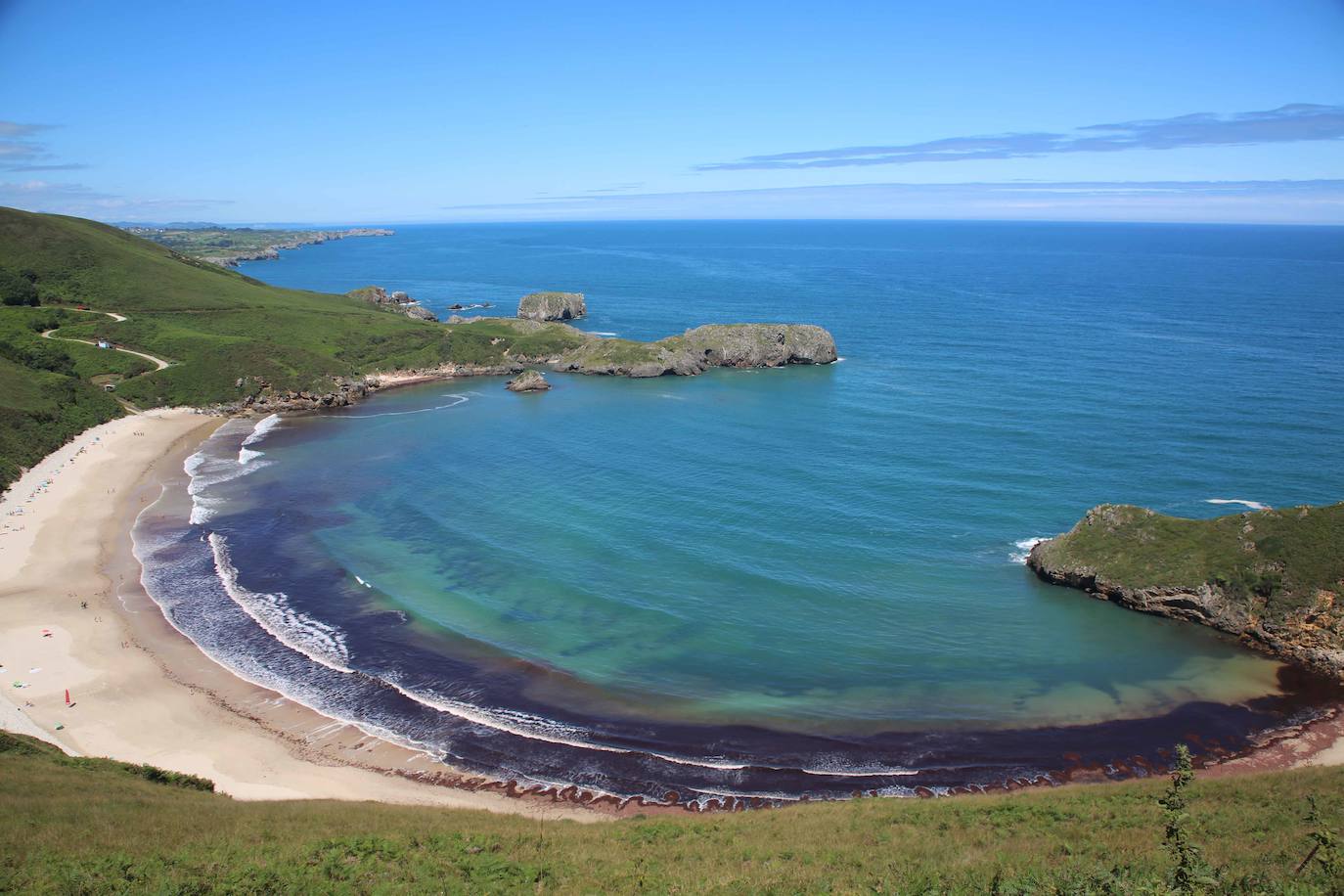 Playa de Torimbia en Llanes: calidad del agua excelente.