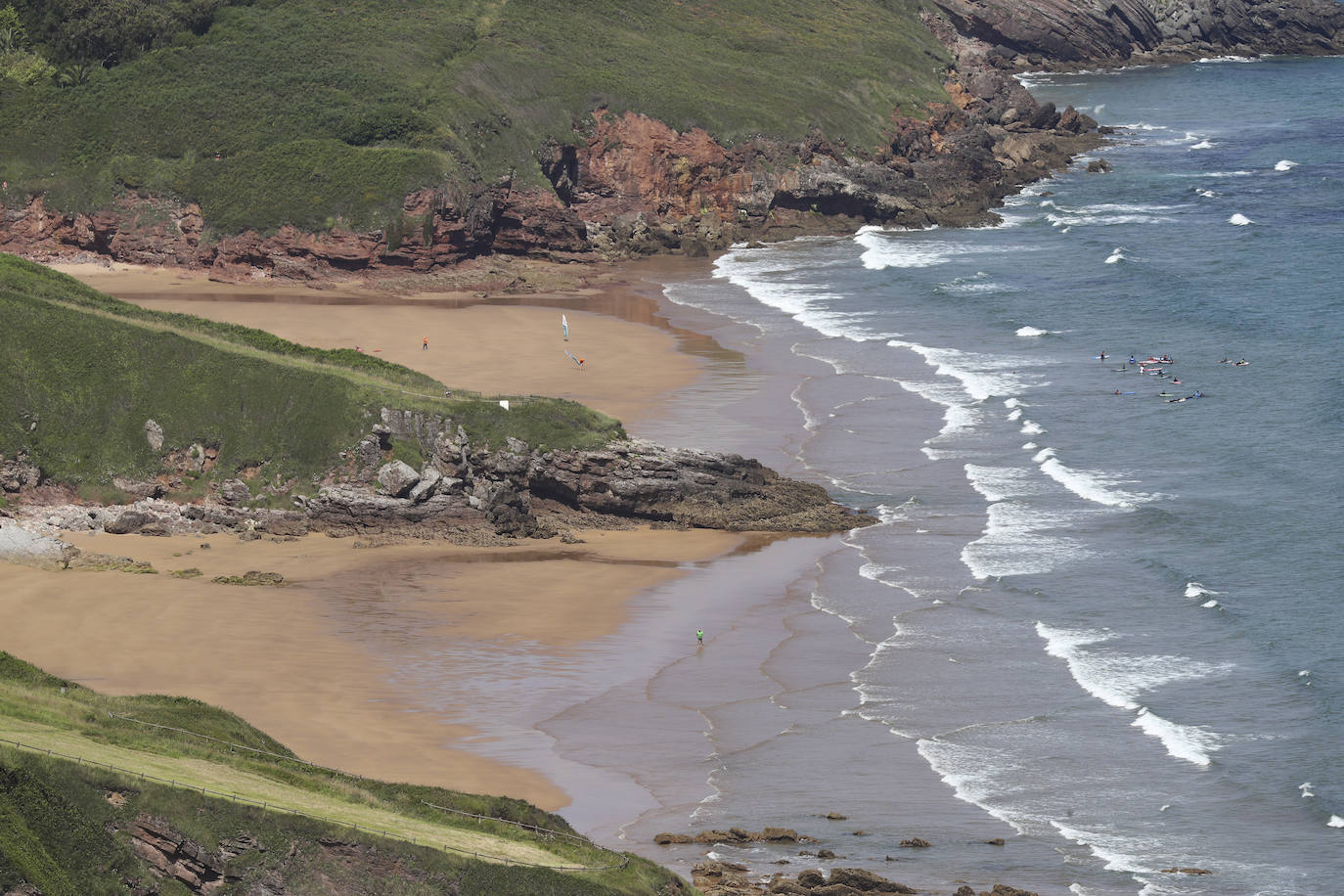 Playa de Xivares en Carreño: calidad del agua excelente.