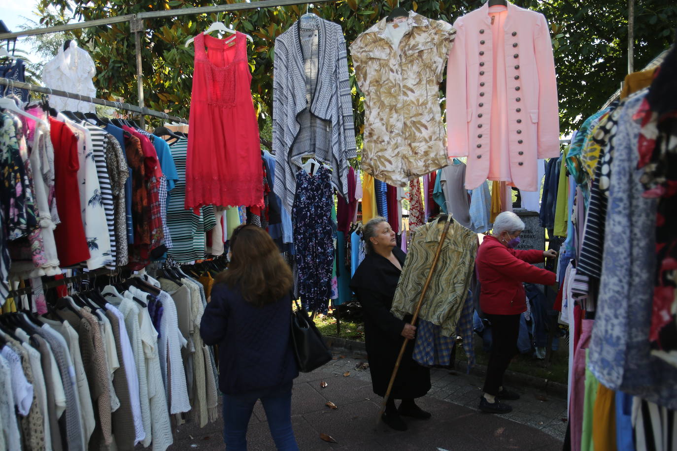 Fotos: Mercadón de Primavera por la II Flor de Grado