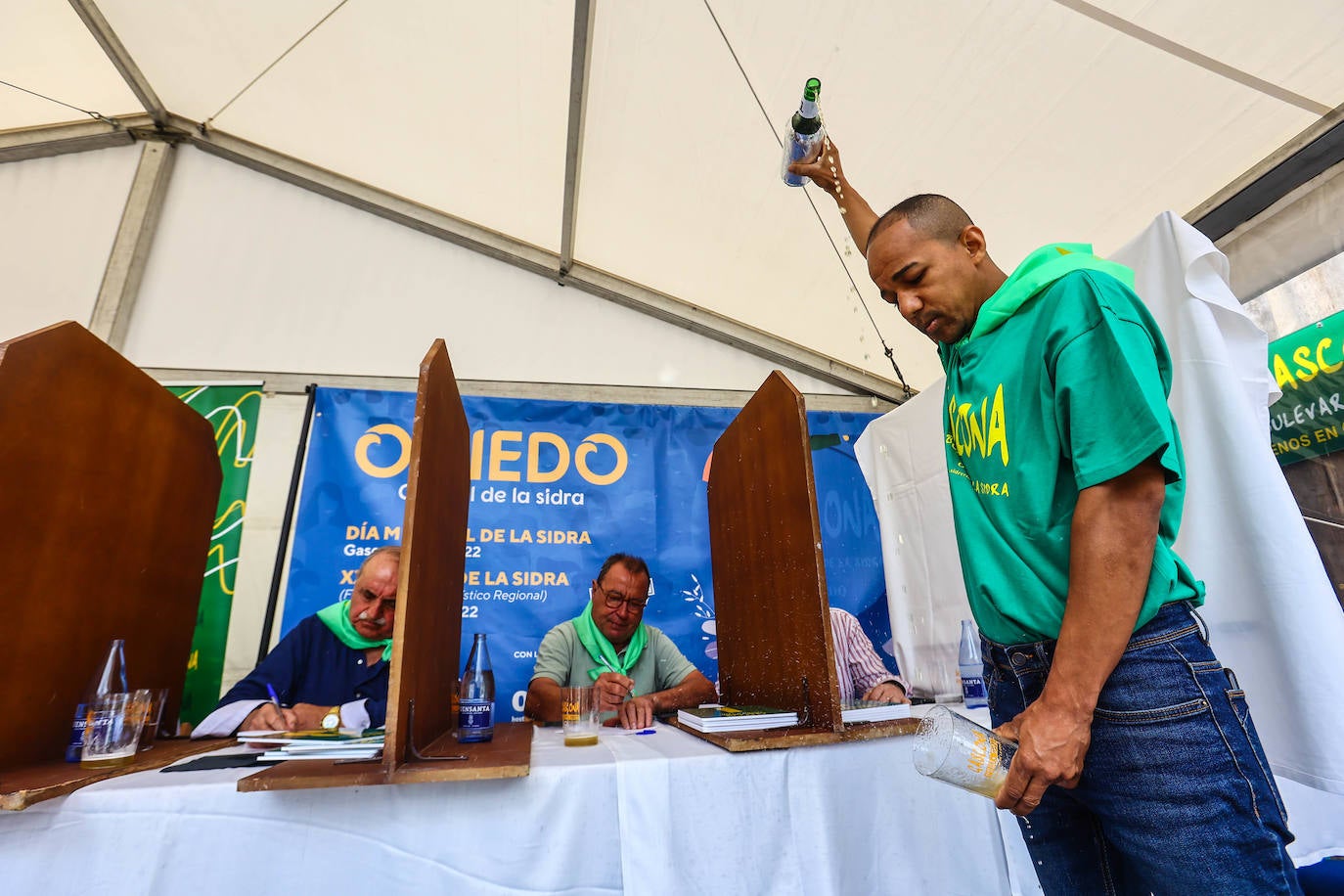 Fotos: Multitudinaria Preba de la Sidra en Gascona
