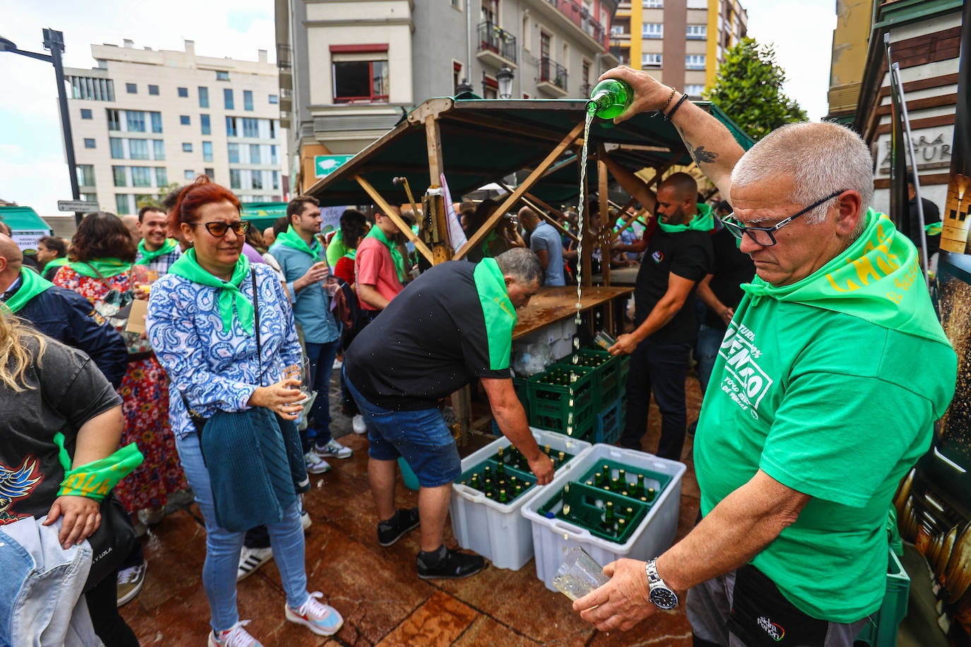 Fotos: Multitudinaria Preba de la Sidra en Gascona