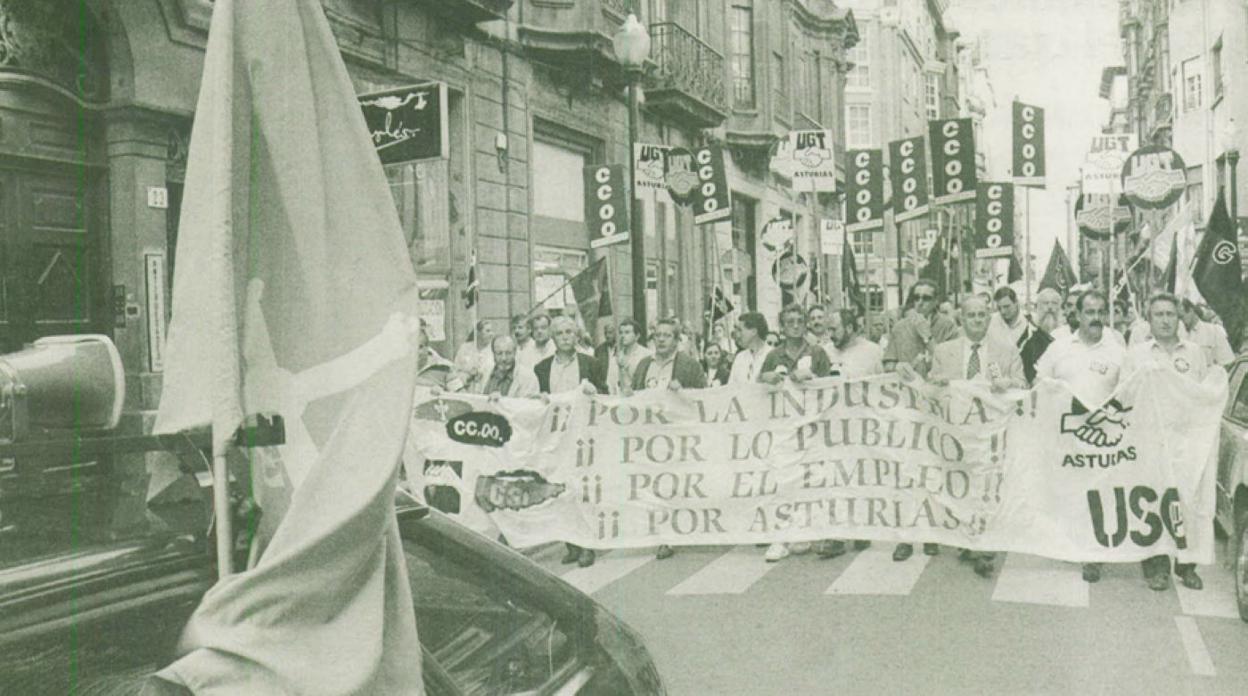 La manifestación unió a todas las fuerzas de izquierda en Gijón.