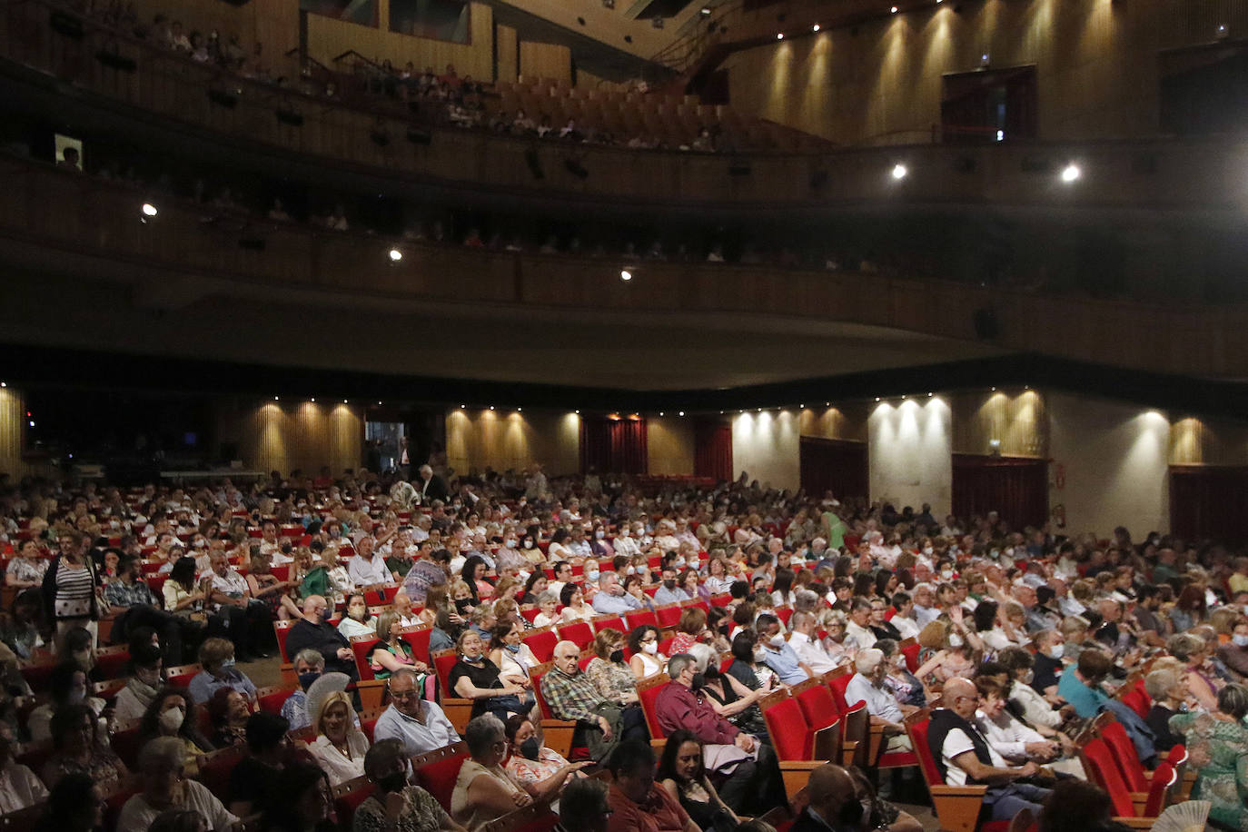 Fotos: Bertín Osborne brilla en Gijón