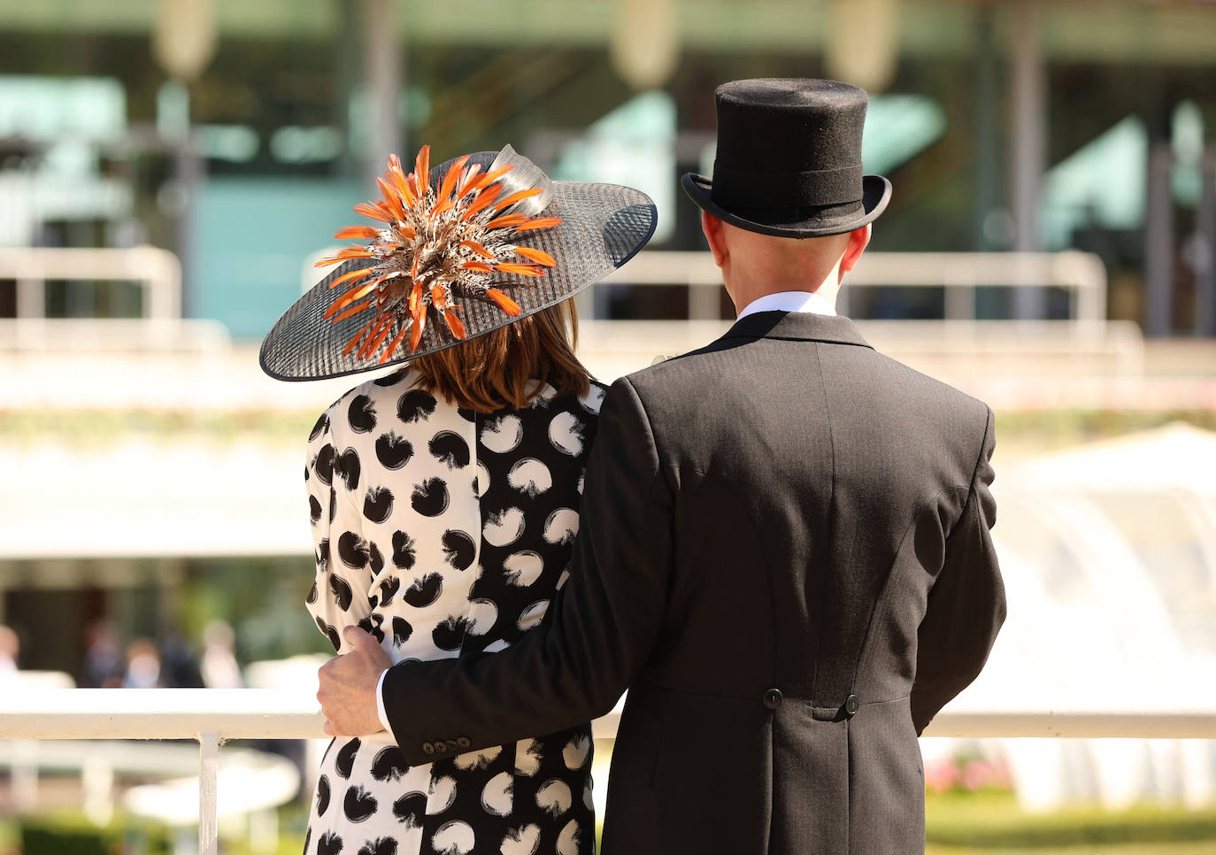 Fotos: El espectáculo de los sombreros imposibles en Ascot