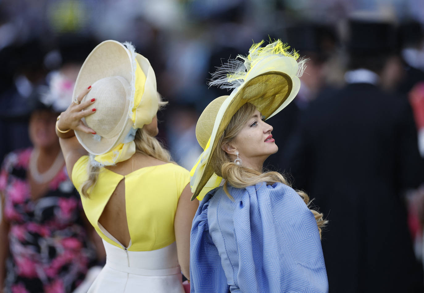 Fotos: El espectáculo de los sombreros imposibles en Ascot