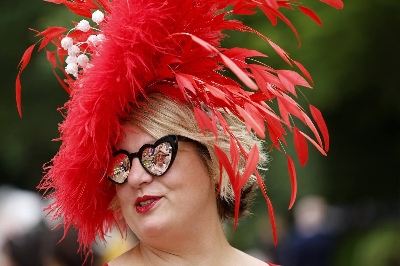 Fotos: El espectáculo de los sombreros imposibles en Ascot