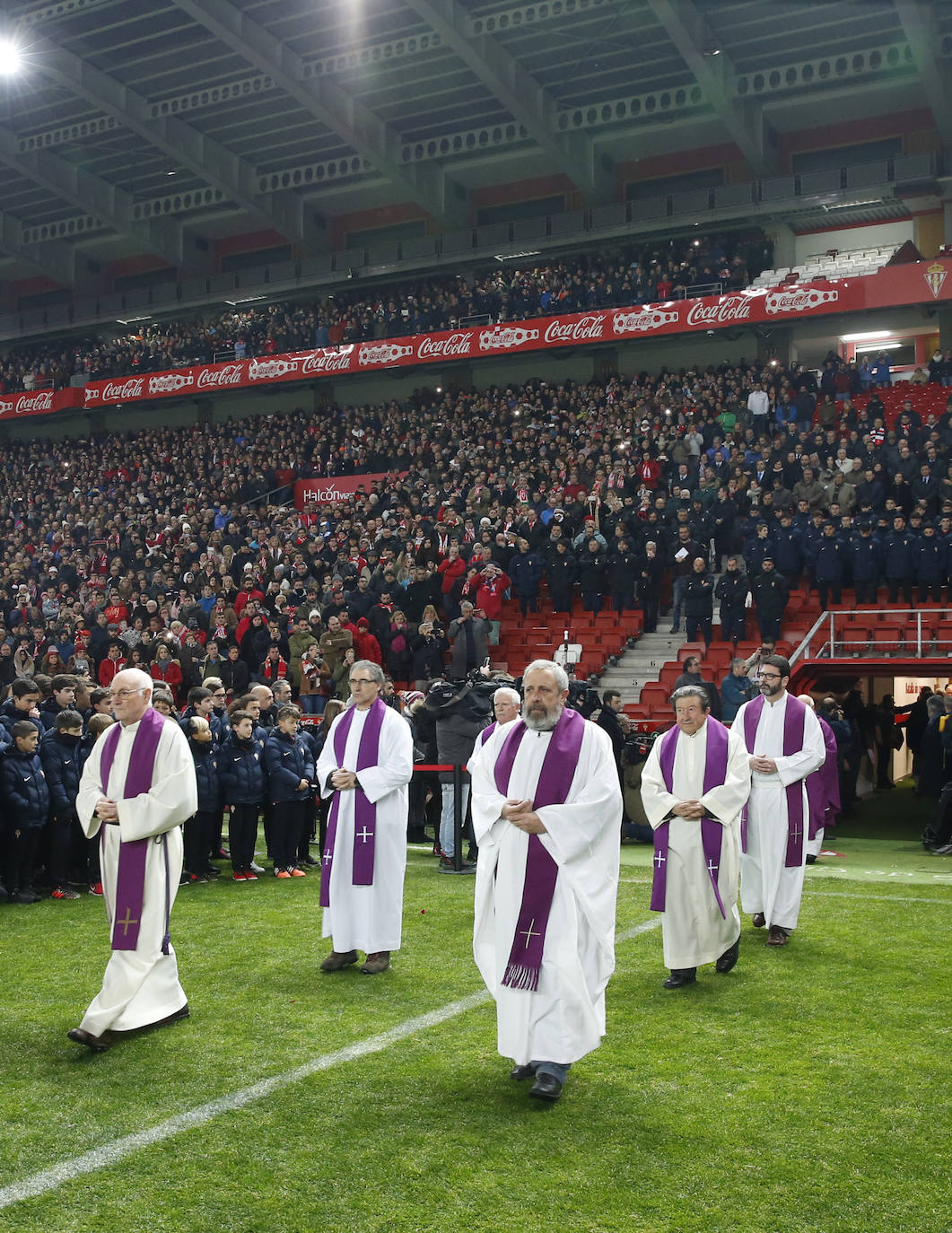 El histórico capellán del Sporting y párroco jubilado de El Coto fallece a los 85 años dejando huérfanos a un equipo, un barrio y una ciudad de su pasión futbolera, fervor religioso e infatigable sorna.