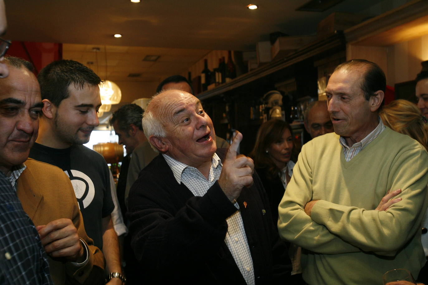 El histórico capellán del Sporting y párroco jubilado de El Coto fallece a los 85 años dejando huérfanos a un equipo, un barrio y una ciudad de su pasión futbolera, fervor religioso e infatigable sorna.