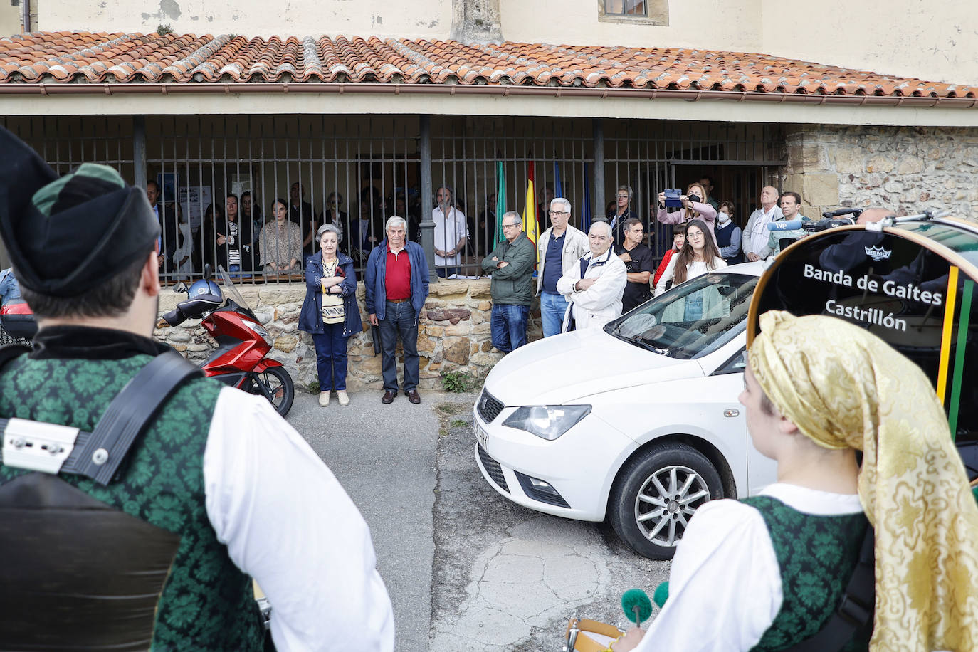 Fotos: Hoguera y fuegos infantiles en Avilés y Trasona