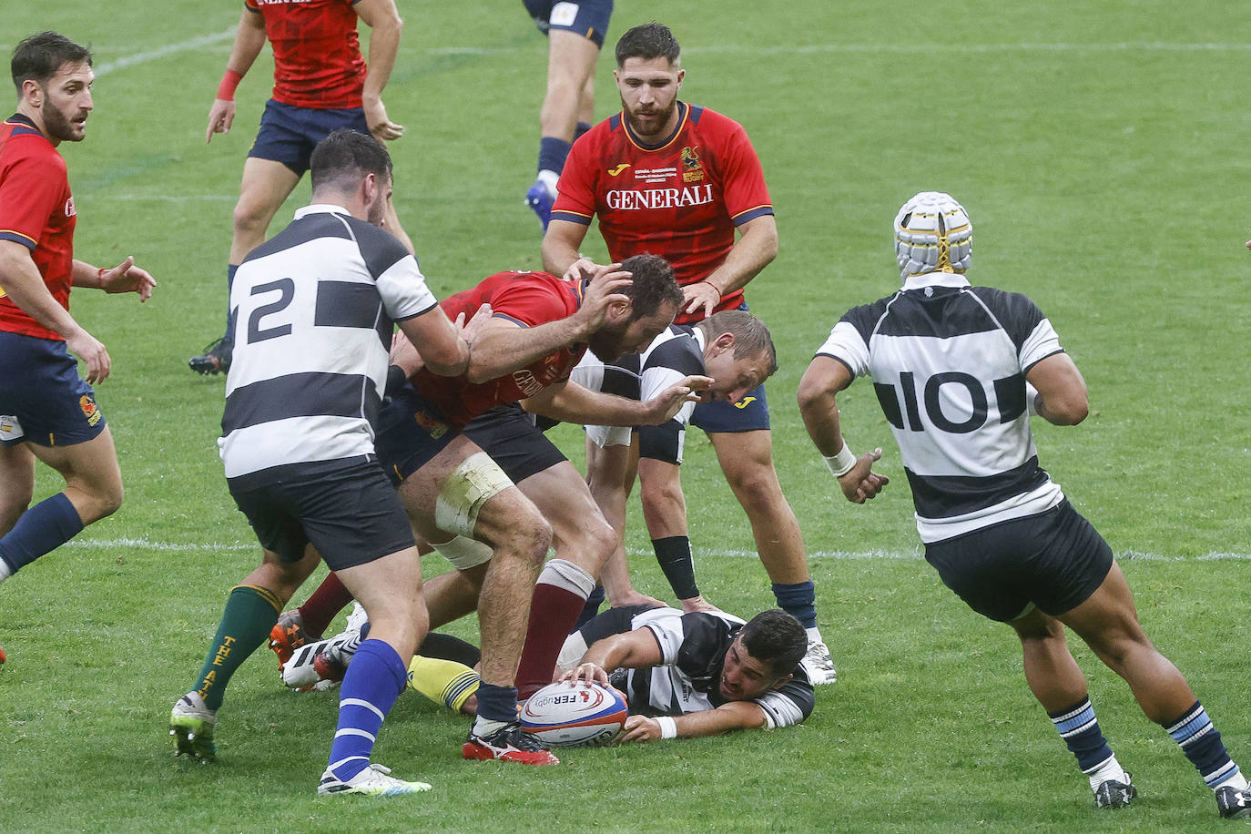 Fotos: Las mejores imágenes del rugby entre Barbarians y España