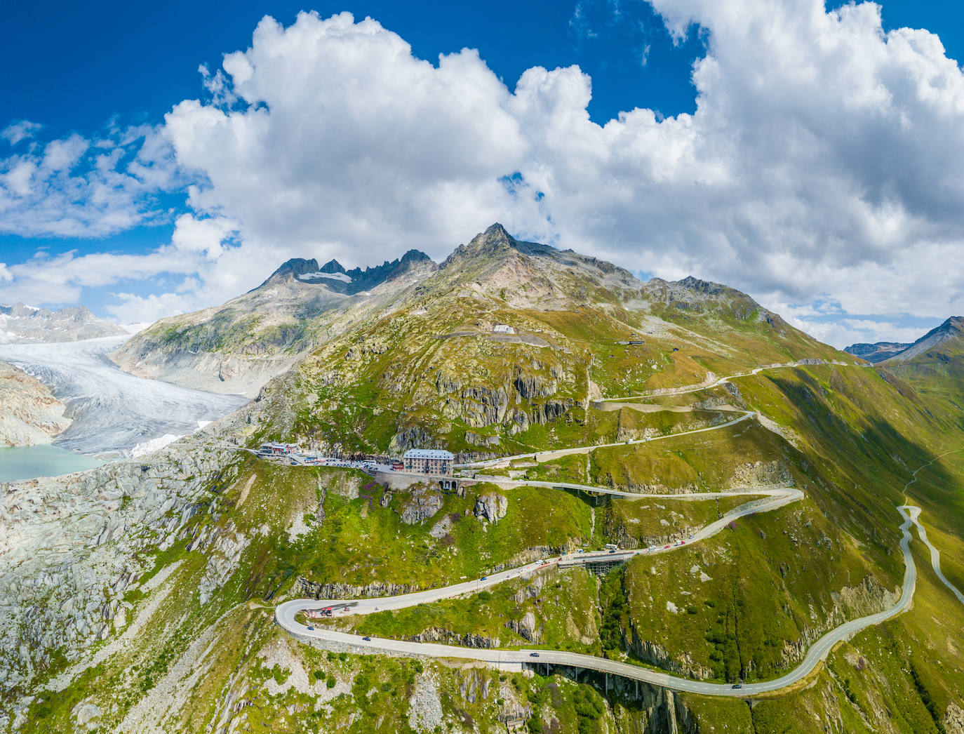 Furkapass (Suiza) 2436 metros.