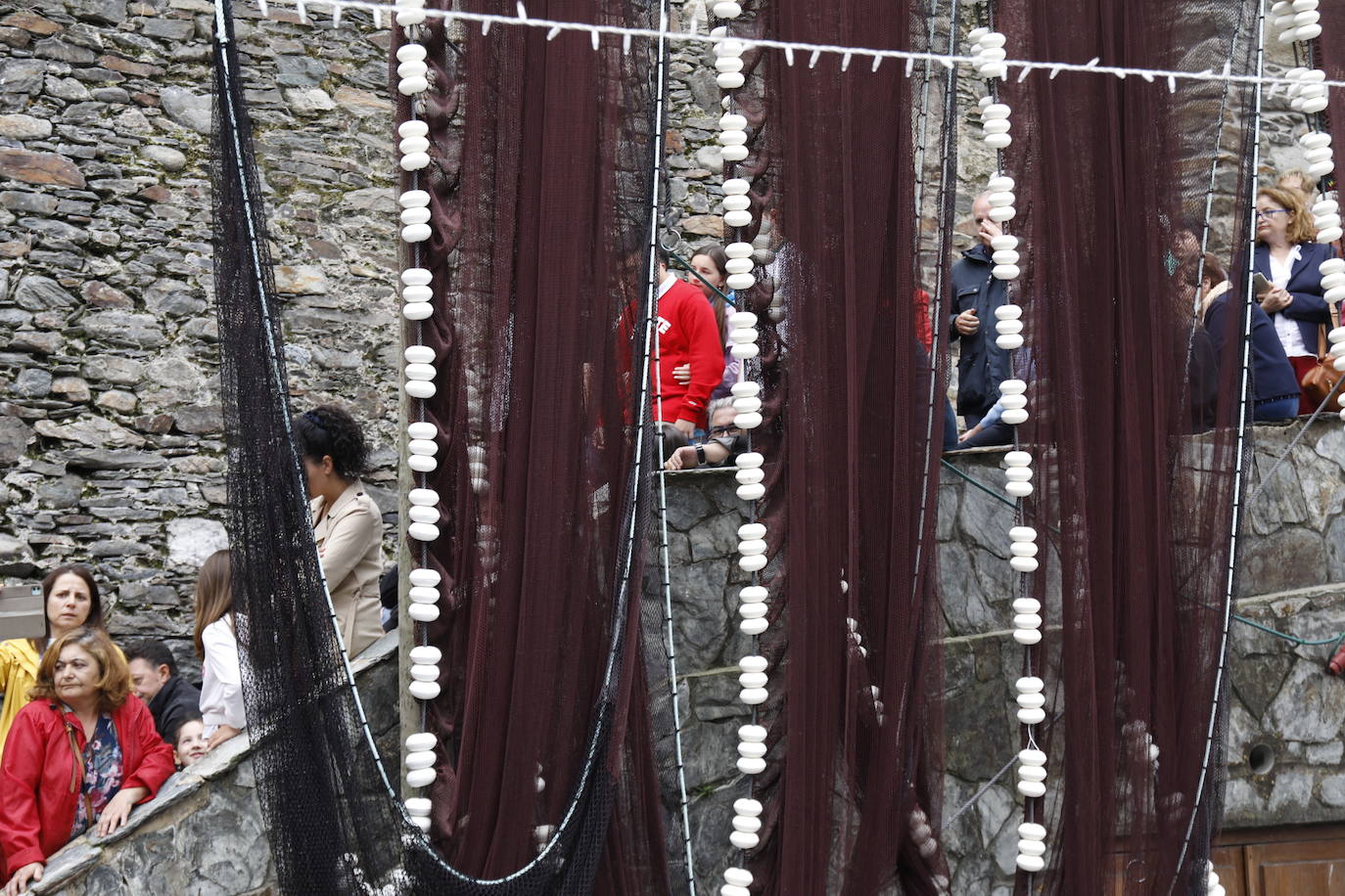 Fotos: Cudillero, abarrotado de nuevo por l&#039;Amuravela