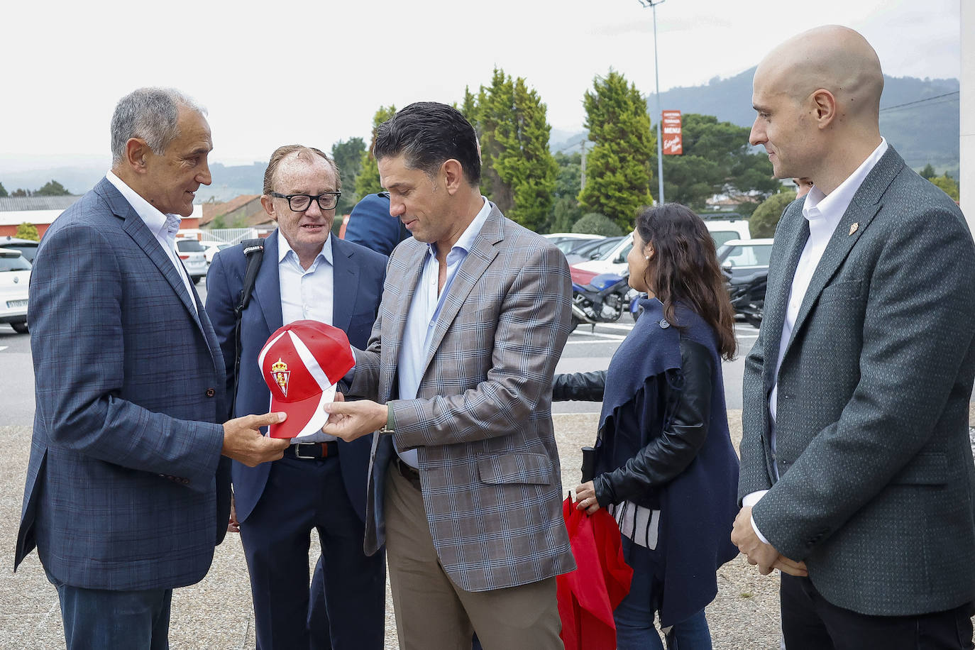 Fotos: El nuevo presidente del Sporting visita Mareo