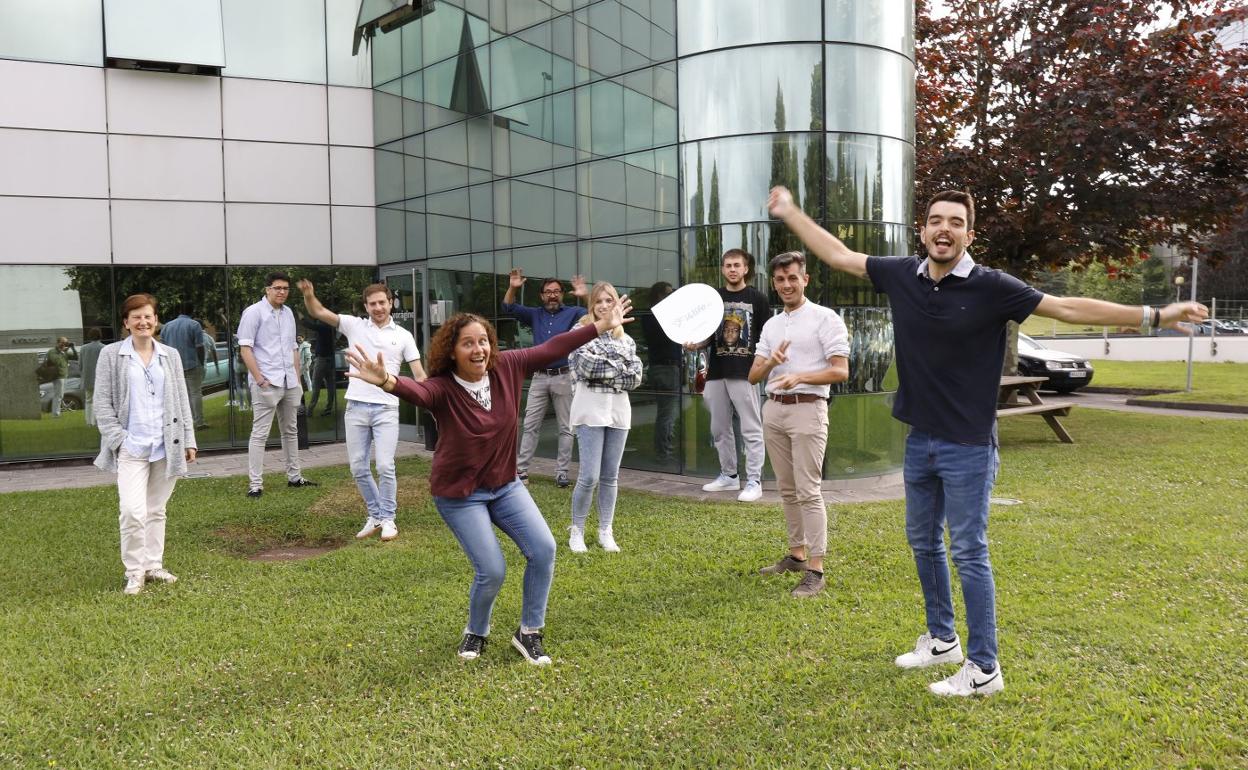 En primer término, Marián García-Prieto, docente, investigadora y fundadora de I4Life, con otros empleados de la empresa. 