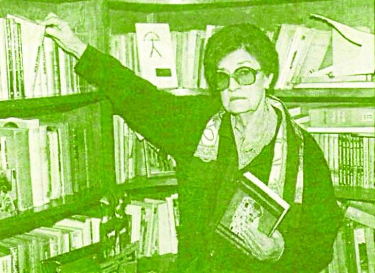 Corín Tellado, en 1997.