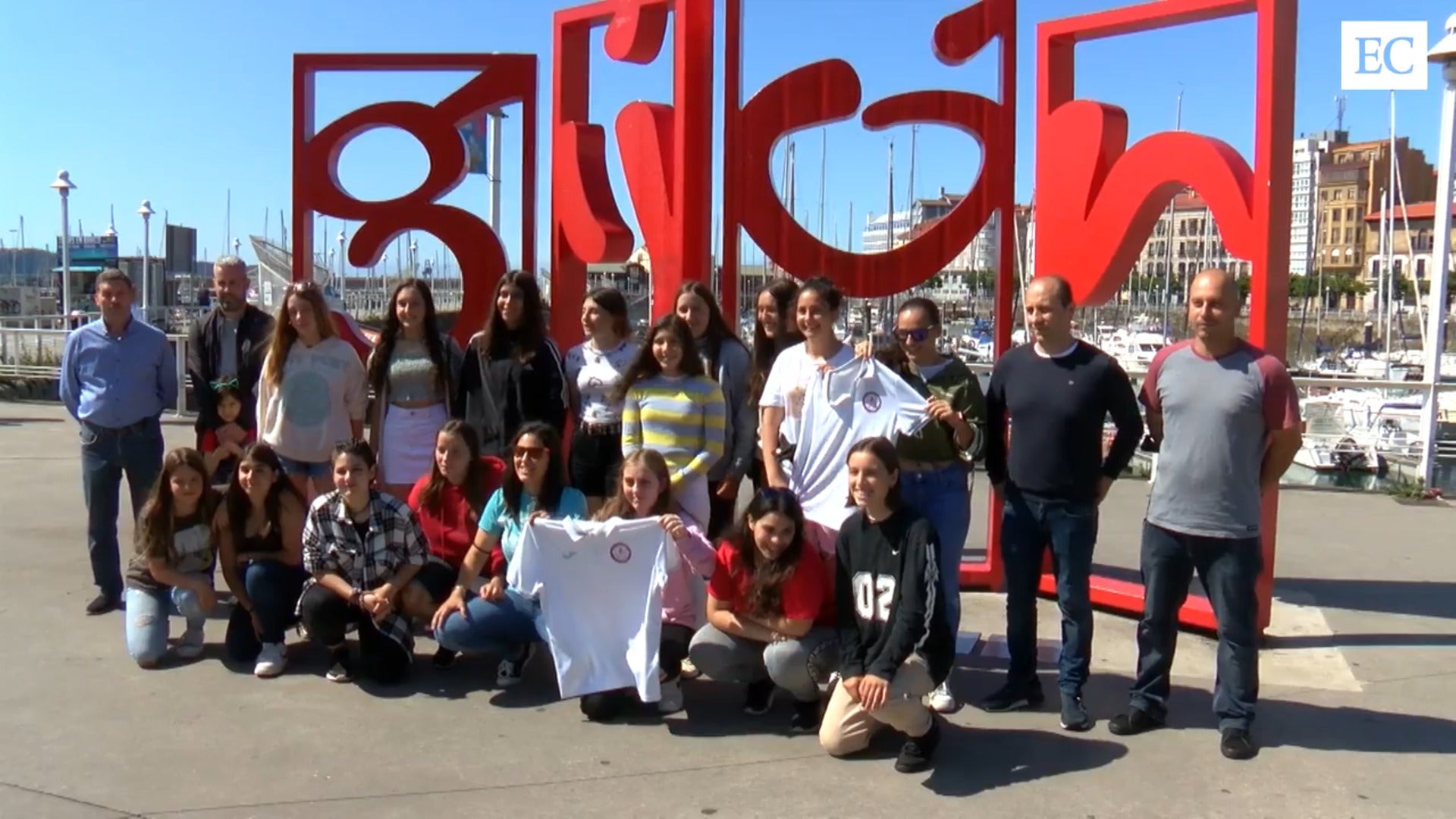 El Club de Fútbol Femenino Gijón La Arena ¡entra en juego!