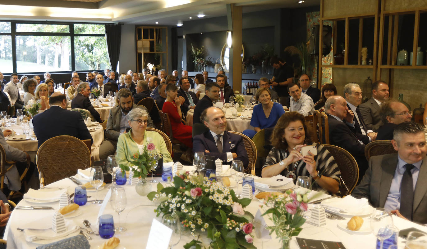 Fotos: Premio a «uno de los hombres buenos que tenemos en Gijón»