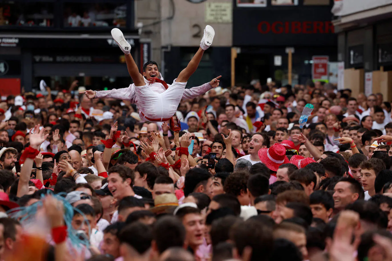 San Fermín 2022: chupinazo de Unzué en Pamplona contra la ELA