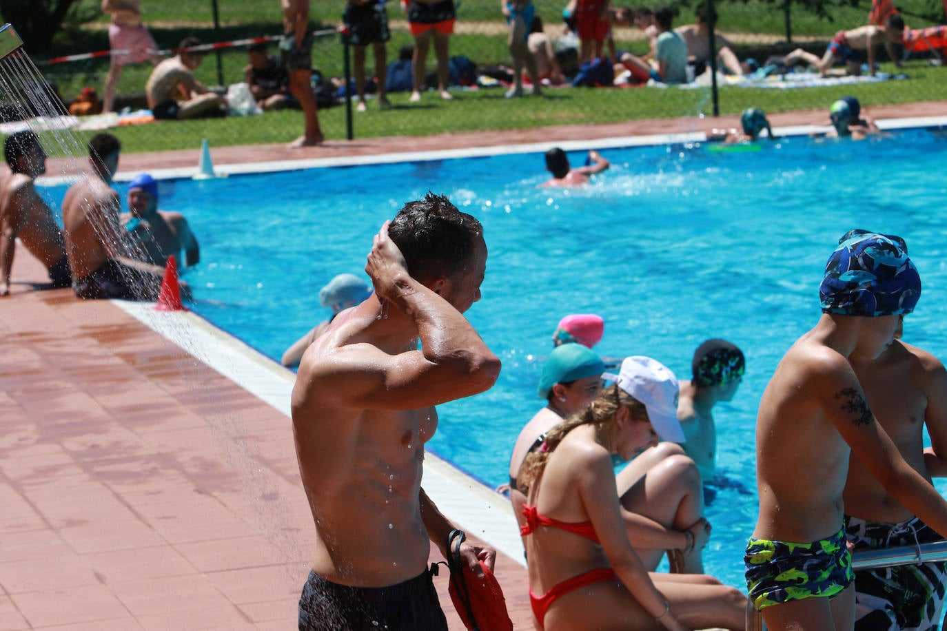 Fotos: Asturias disfruta del verano: playas y piscinas para aliviar el calor