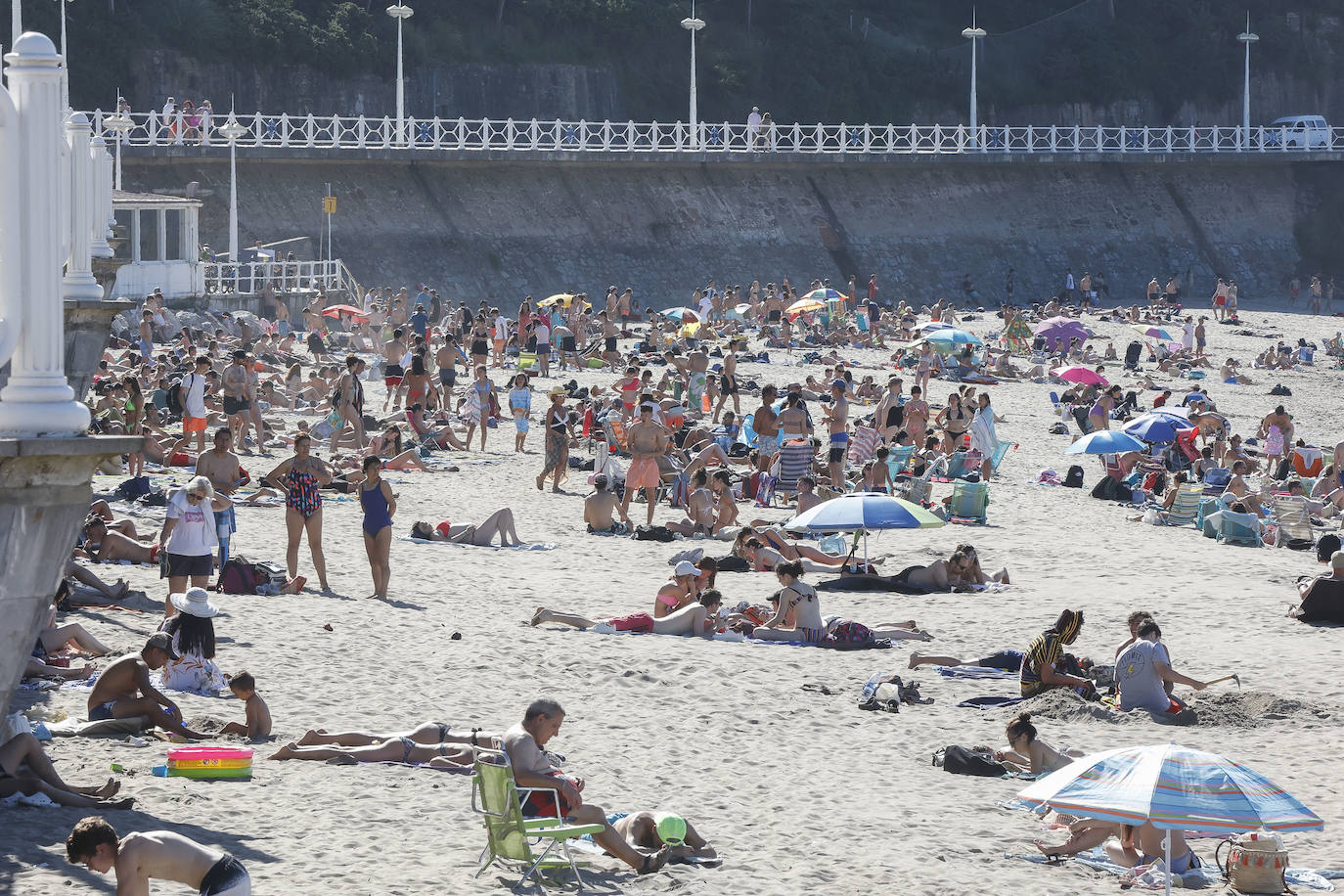 Fotos: Asturias llena las playas