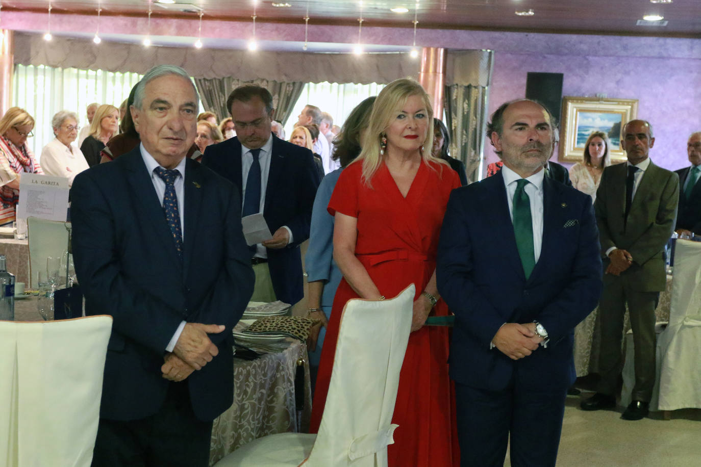 Fotos: Amigos de Cudillero entrega los premios Amuravela de Oro