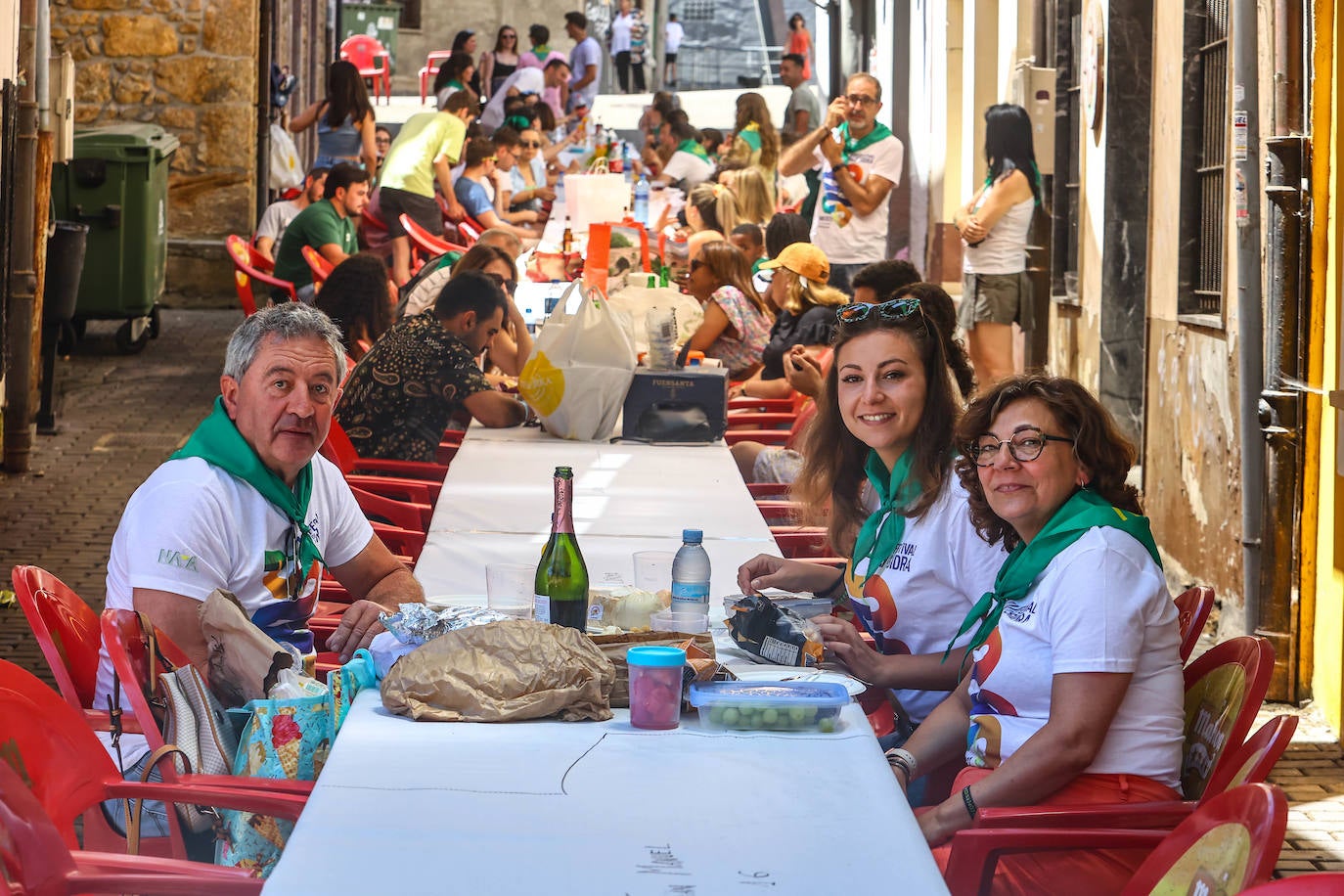 Fotos: Los escanciadores vuelven a medirse en Nava