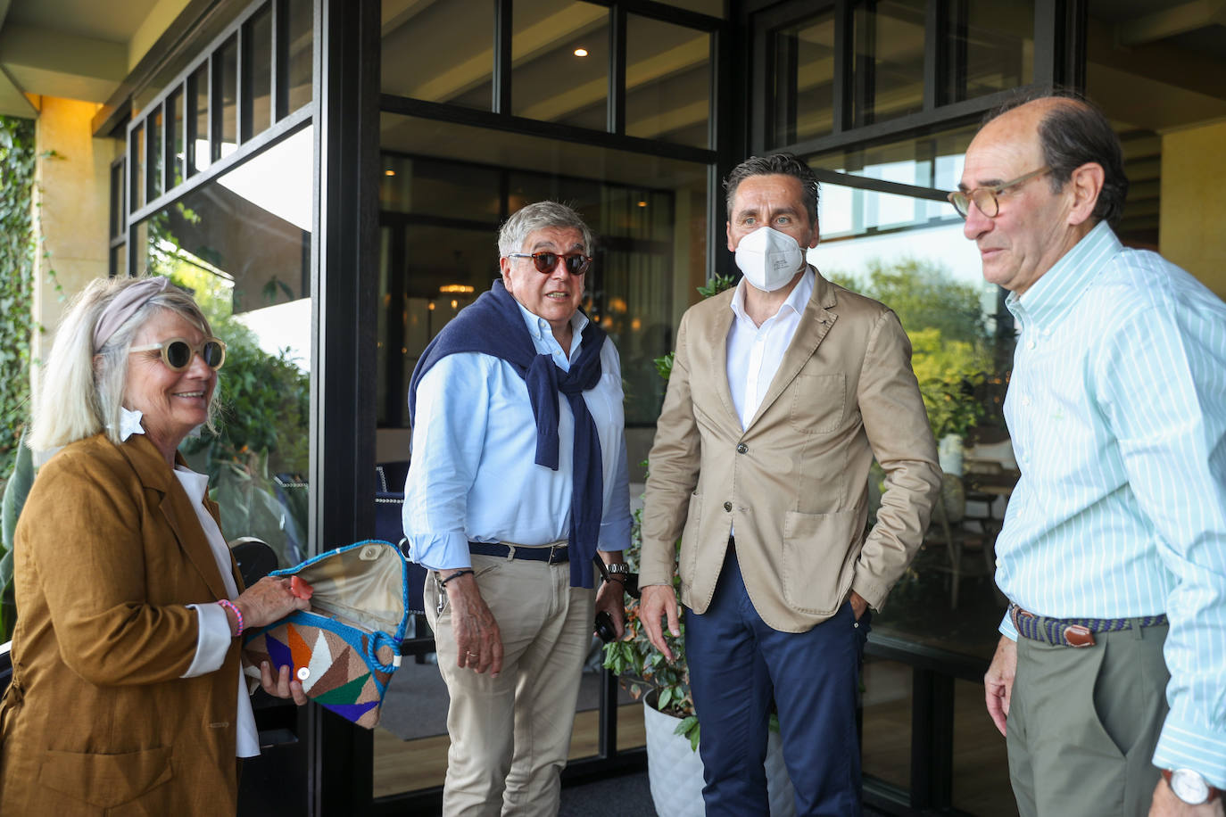 Carme Ruscalleda, La Pondala, Xune Andrade y Borja Cortina agigantan el palmarés de los premios anuales de 'Yantar'. Este lunes fueron los protagonistas indiscutibles de la gran fiesta de la gastronomía asturiana