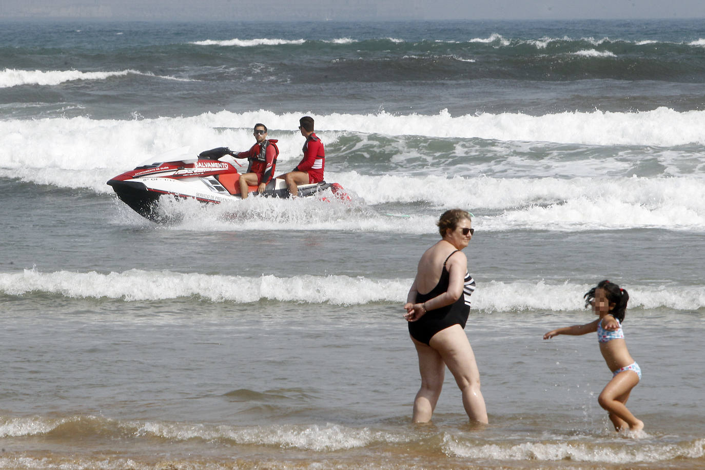 Fotos: El calor no da tregua a Asturias