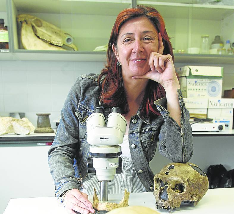 Gema Adán Álvarez, en la Universidad de Oviedo.