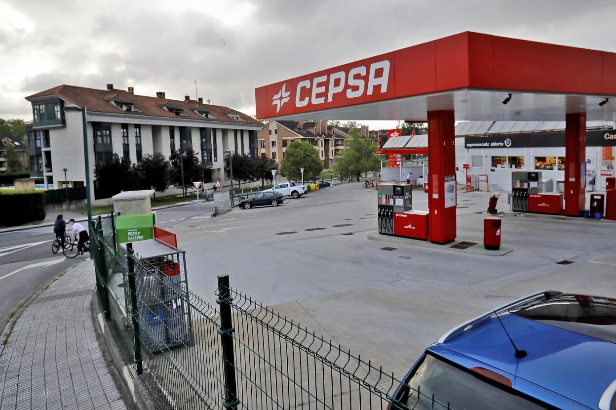 Estación de servicio de Viñao afecatada por la sentencia del Tribunal Superior de Justicia de Asturias. 