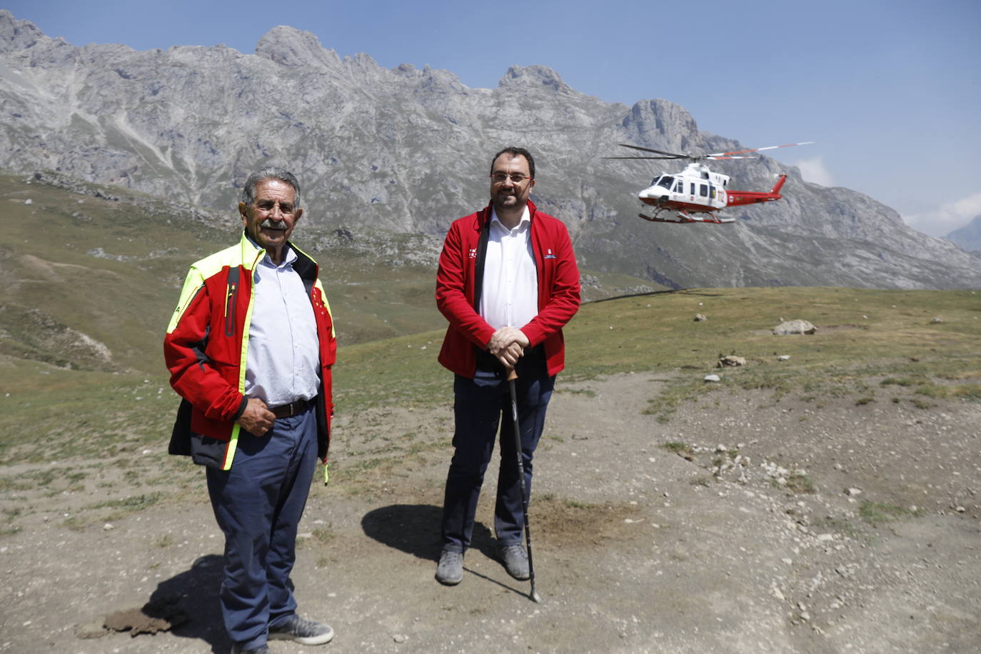 Fotos: Barbón y Revilla, unidos por la atención de emergencias en zonas limítrofes