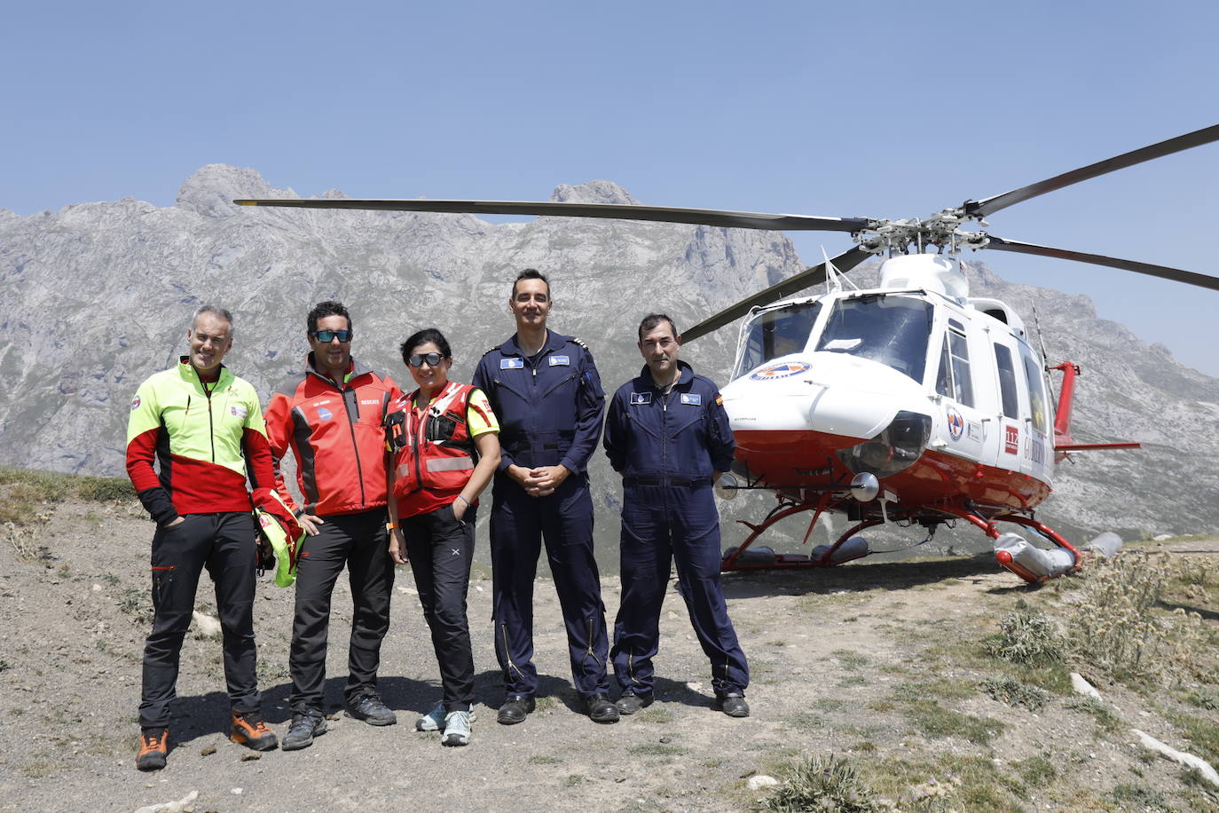 Fotos: Barbón y Revilla, unidos por la atención de emergencias en zonas limítrofes