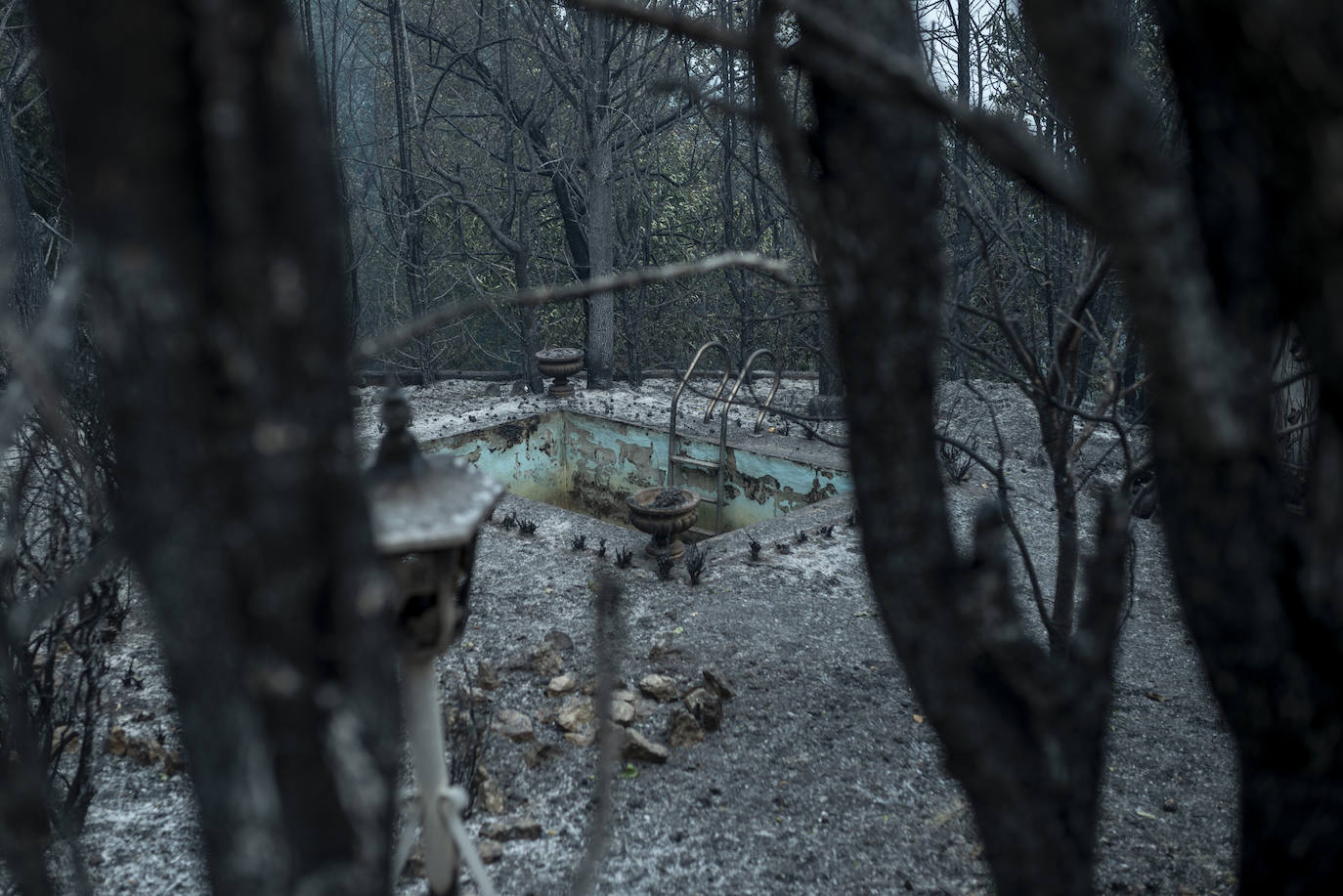 Fotos: Los incendios asolan Galicia destruyendo casas y parajes naturales