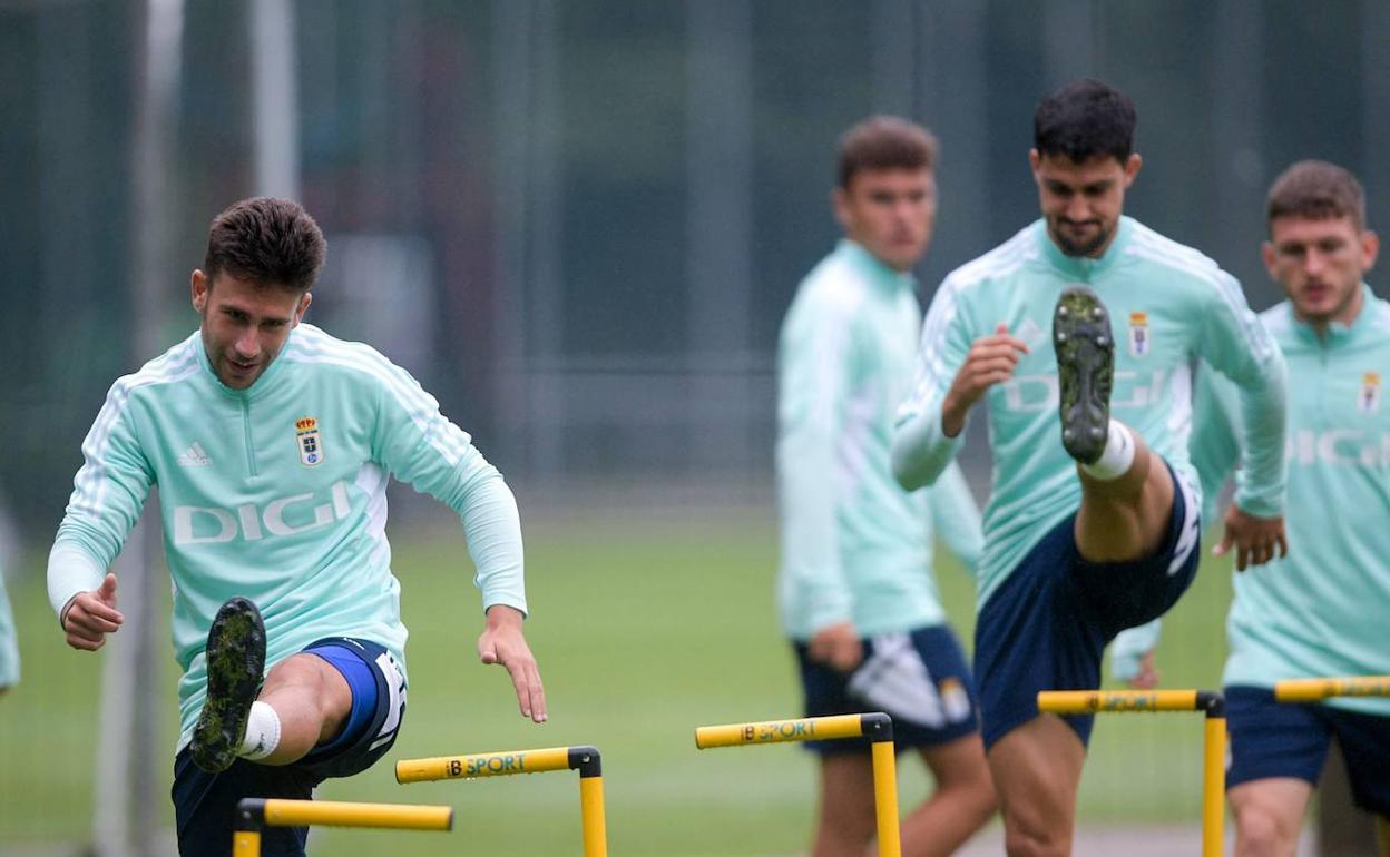 Tarín, en un entrenamiento con el Real Oviedo 