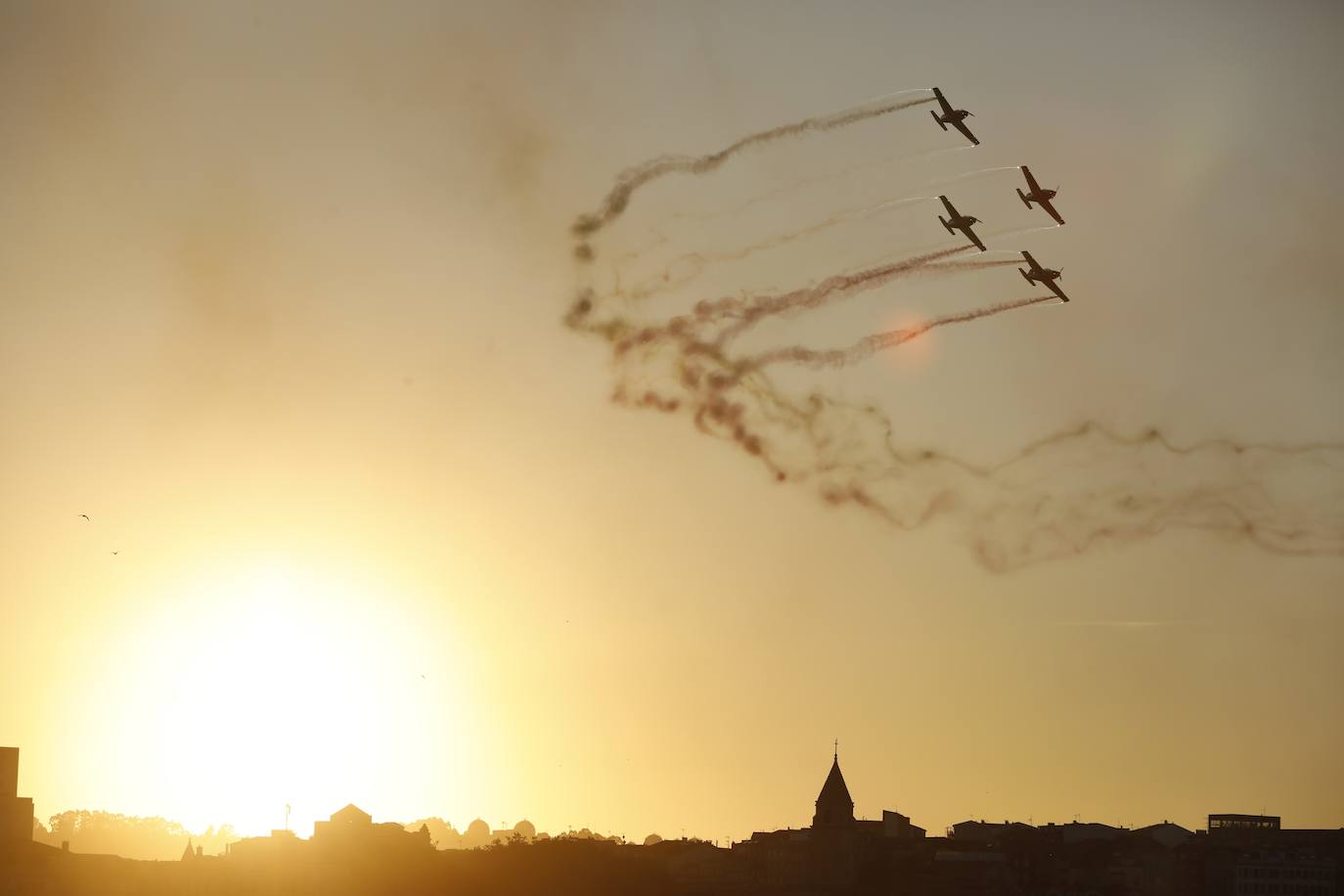 Fotos: Espectacular exhibición del Festival Aéreo de Gijón