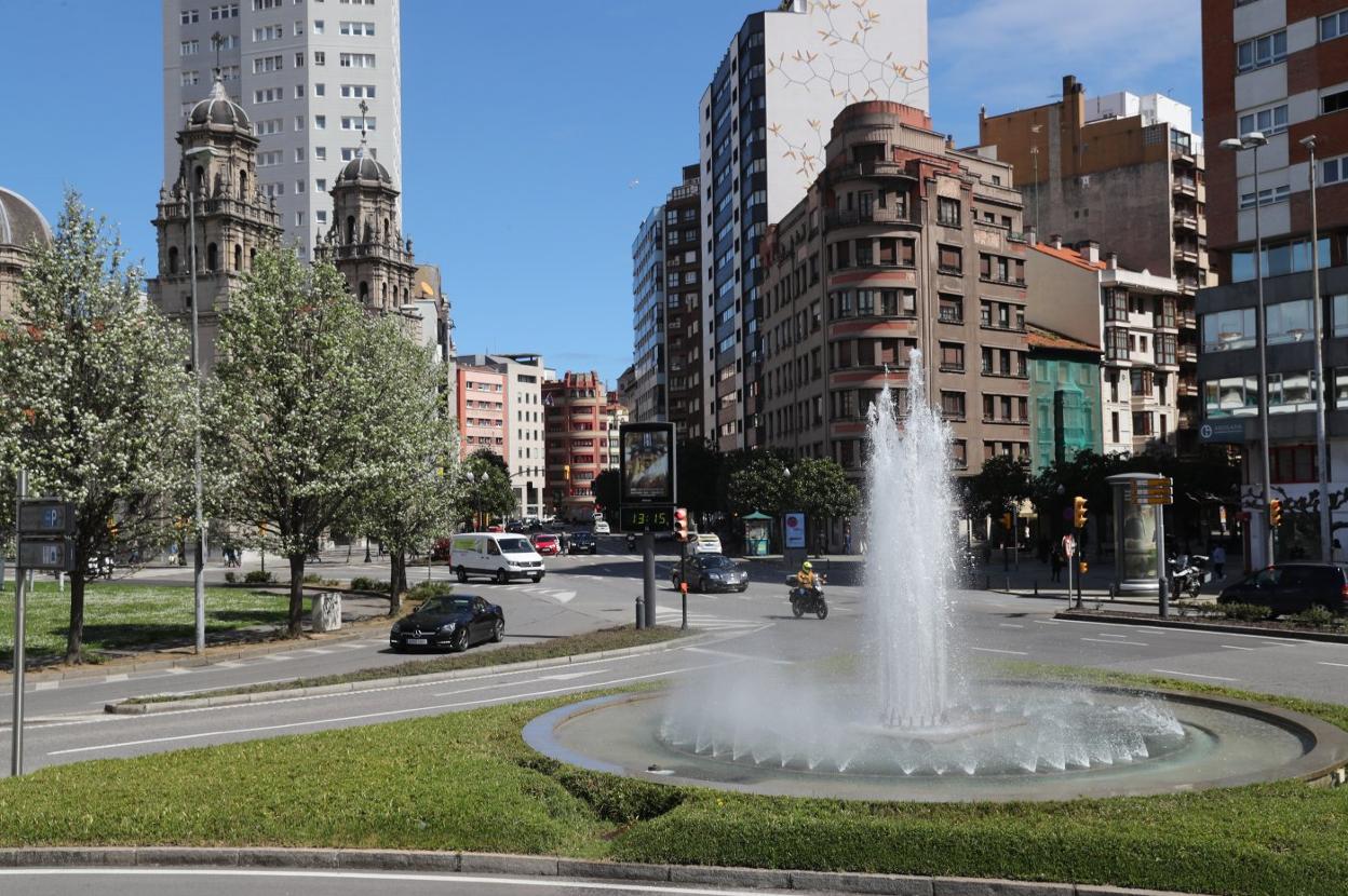 Zona donde se propone implantar la glorieta que conecte Palacio Valdés con Sanz Crespo. 