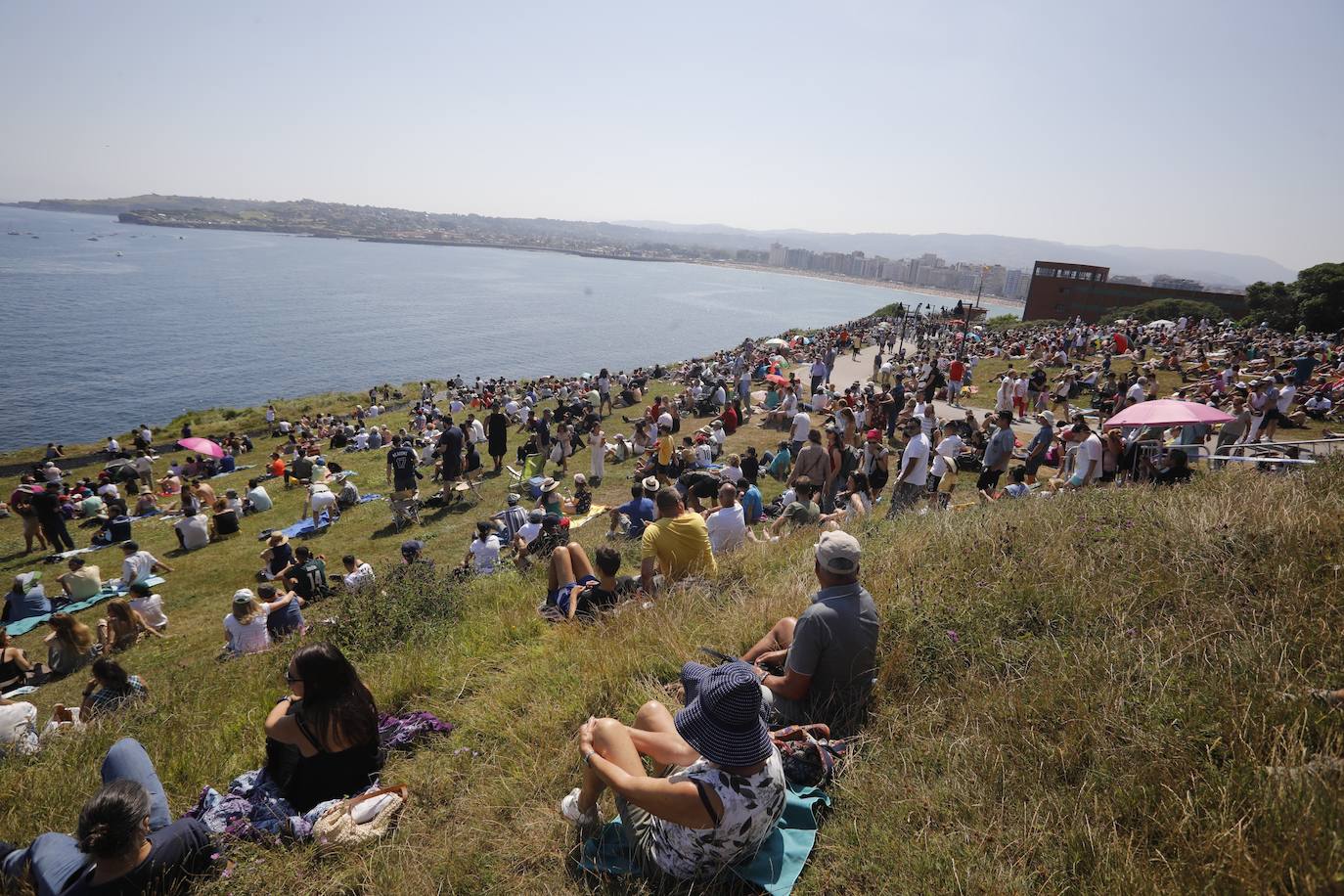 Fotos: Multitudinario y espectacular Festival Aéreo de Gijón