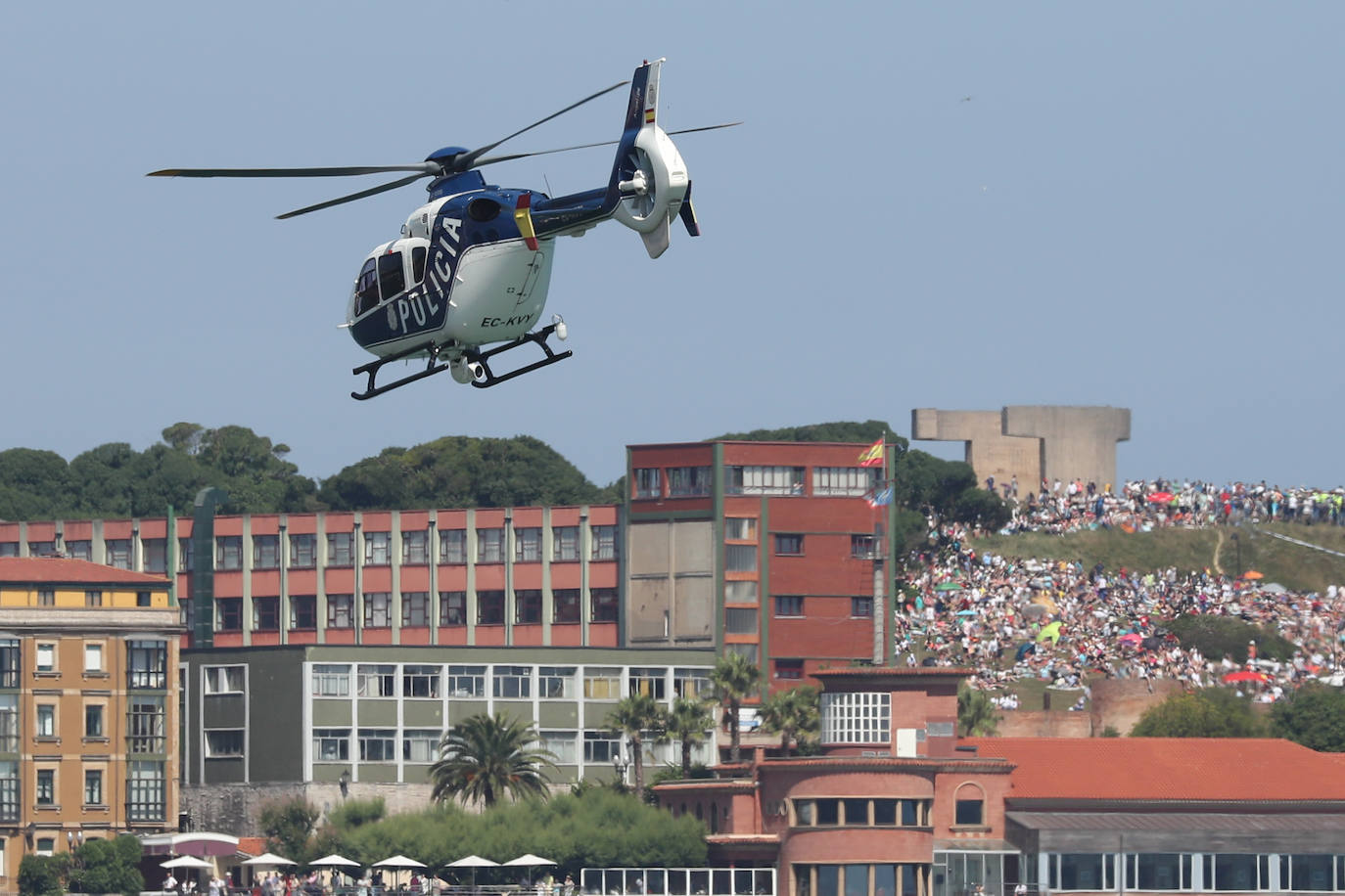 Fotos: Multitudinario y espectacular Festival Aéreo de Gijón