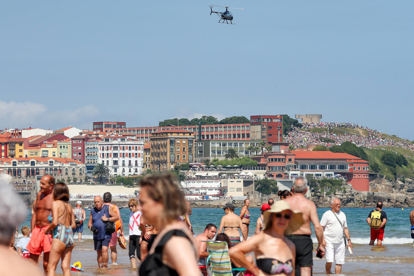 Fotos: Multitudinario y espectacular Festival Aéreo de Gijón