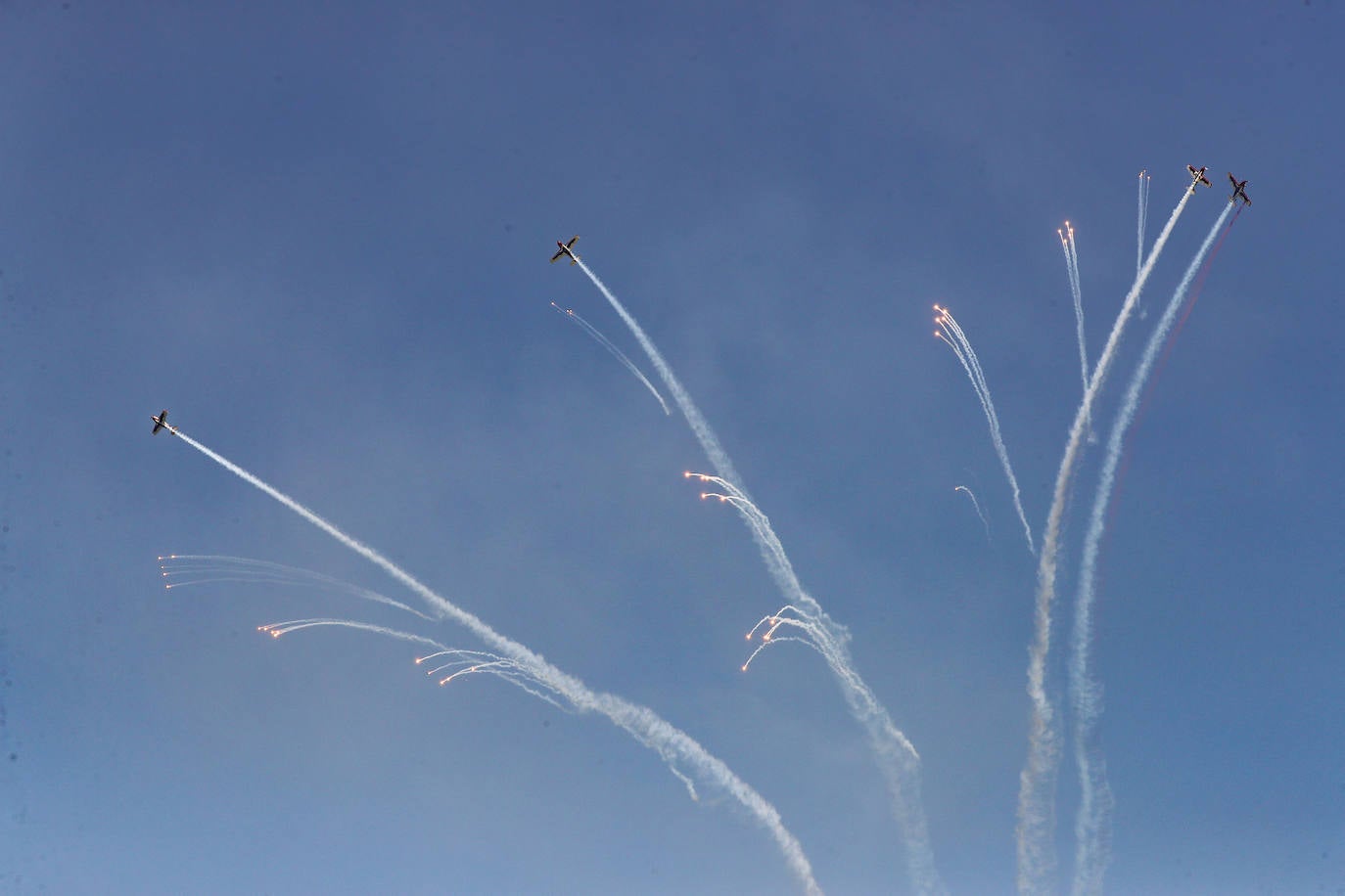 Fotos: Multitudinario y espectacular Festival Aéreo de Gijón