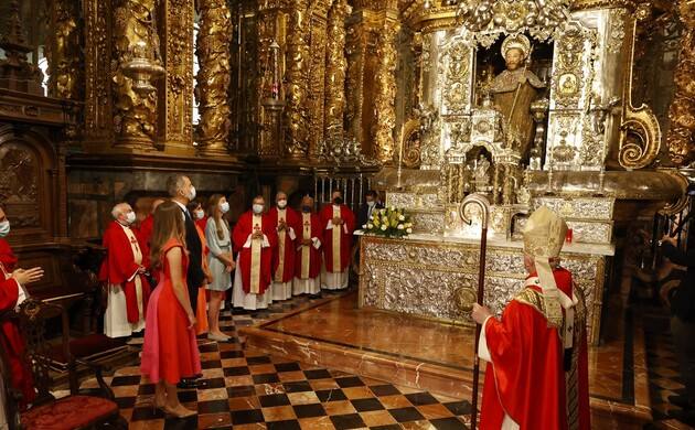 Fotos: Doña Letizia, Leonor y Sofía, protagonistas en Santiago