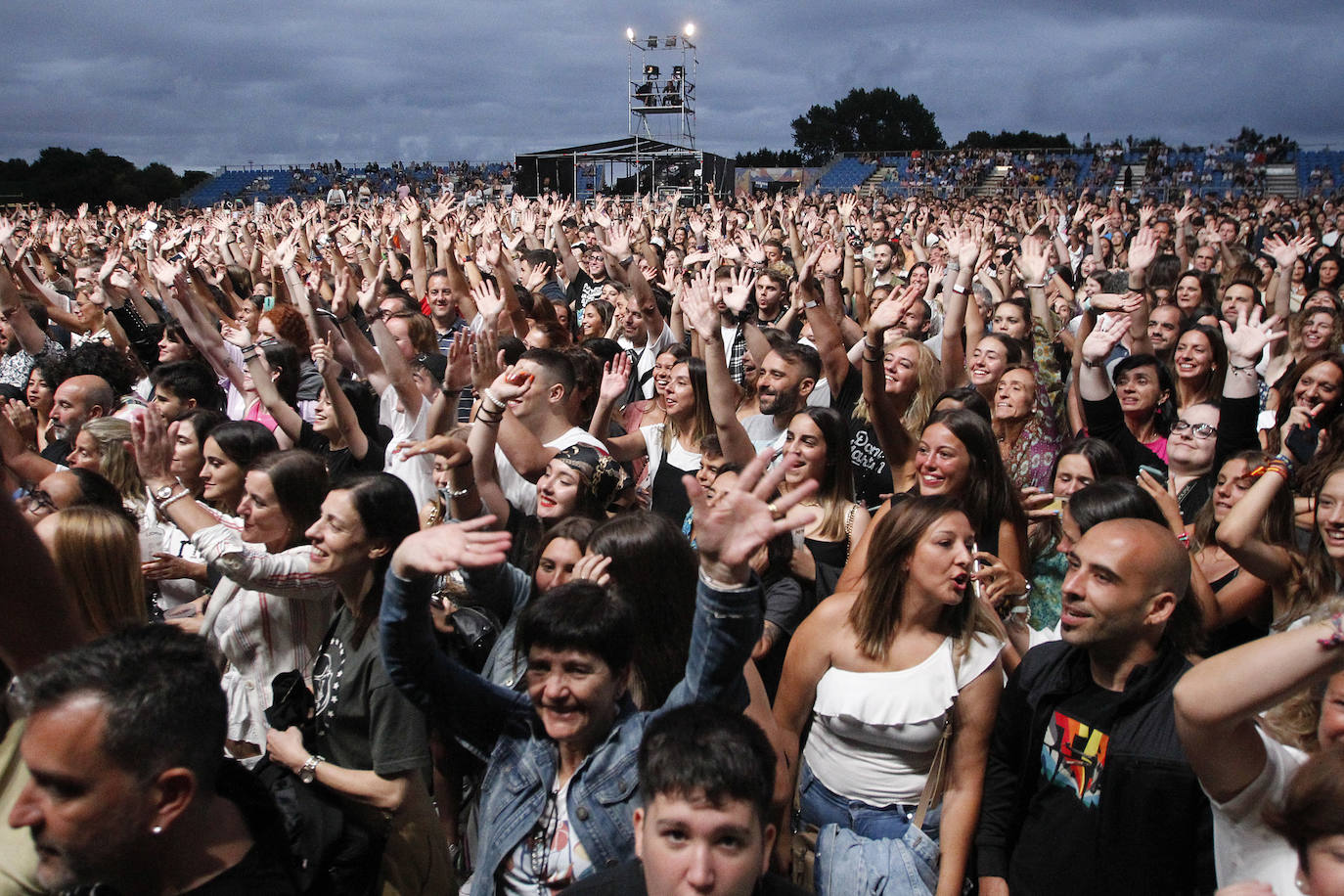Fotos: Dani Martín desempolva recuerdos en Gijón