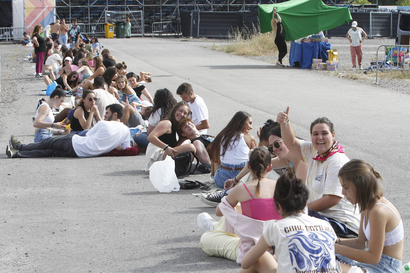 Fotos: Largas colas desde primera hora de la mañana para ver a Dani Martín en concierto
