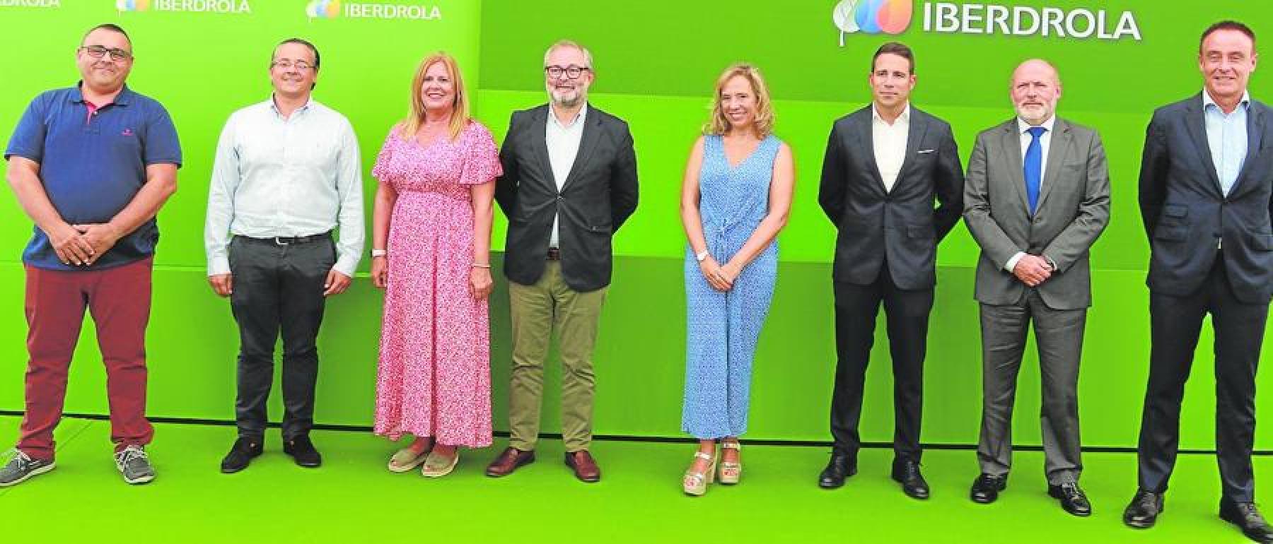 Juan María Menéndez, Ramón Martínez, Carmen Arbesú, Julio Castro, Belarmina Díaz, José Ignacio Rodríguez, Julio Martín y Fernando Castro.