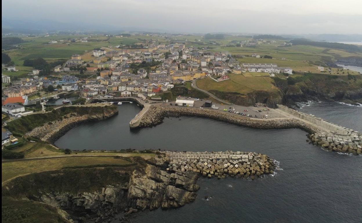 Imagen aérea de Puerto de Vega.