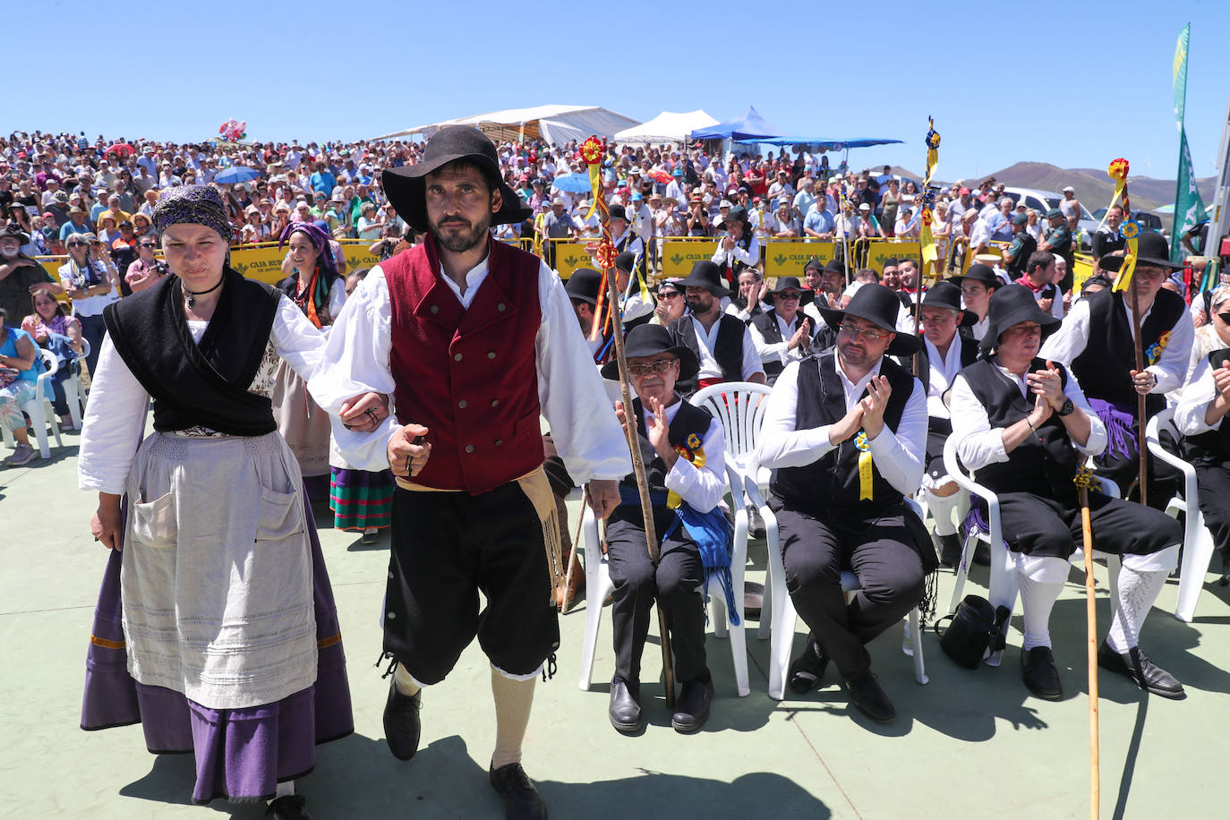 Fotos: Julio Fernández y Sonia Areces se dan el &#039;sí quiero&#039; en la boda vaqueira de Aristébano