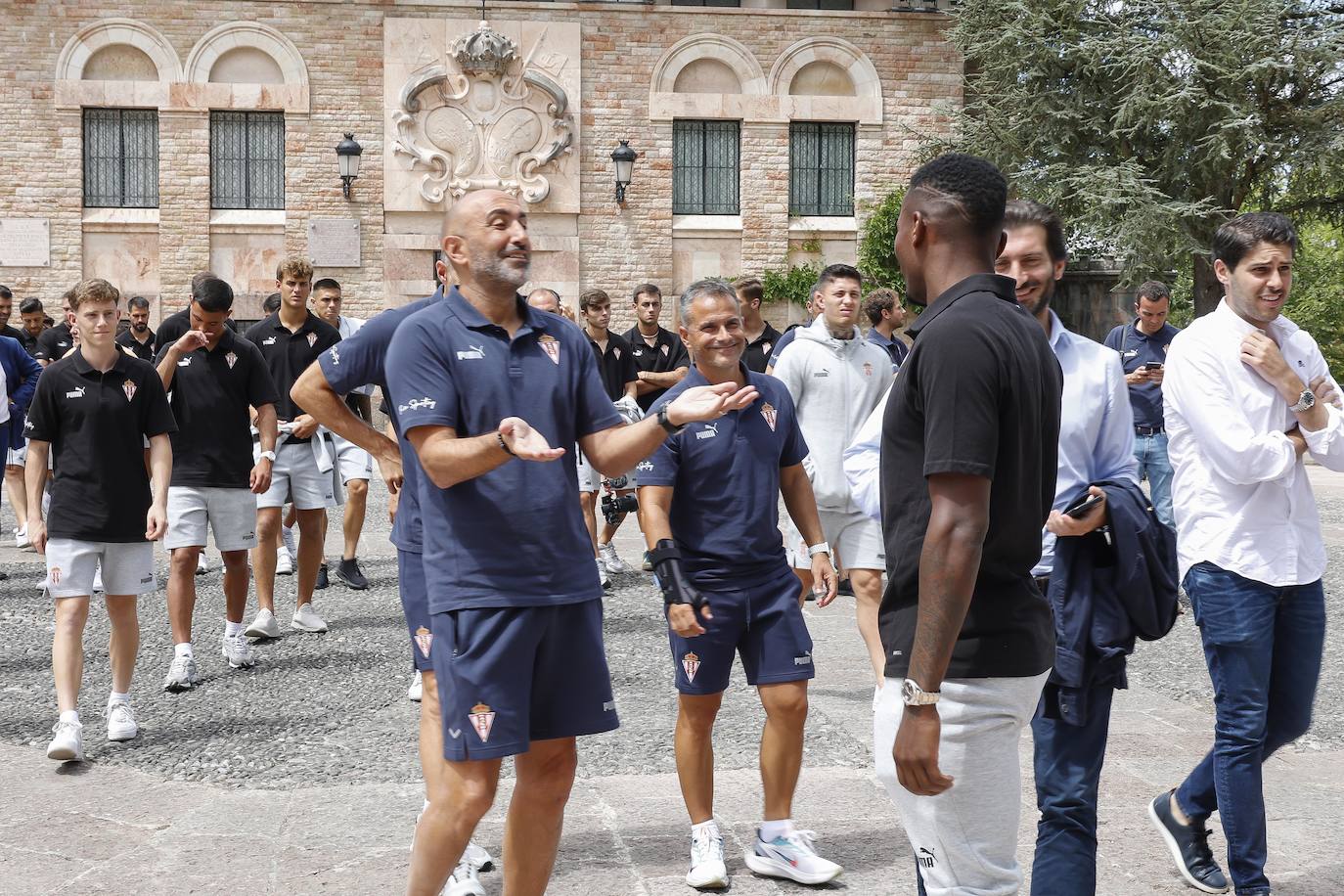 Fotos: El Sporting visita a la Santina en Covadonga