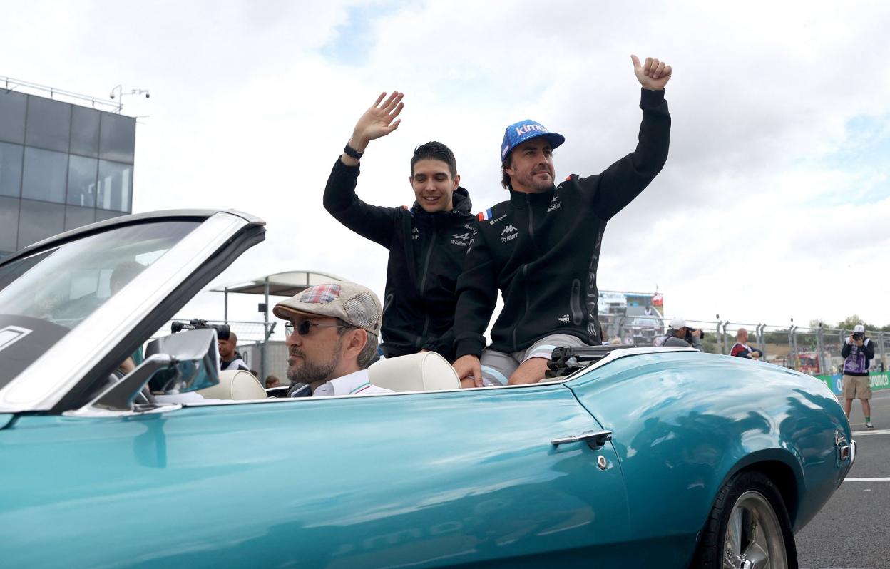 Ocon y Alonso, antes de empezar la prueba en Hungria. 