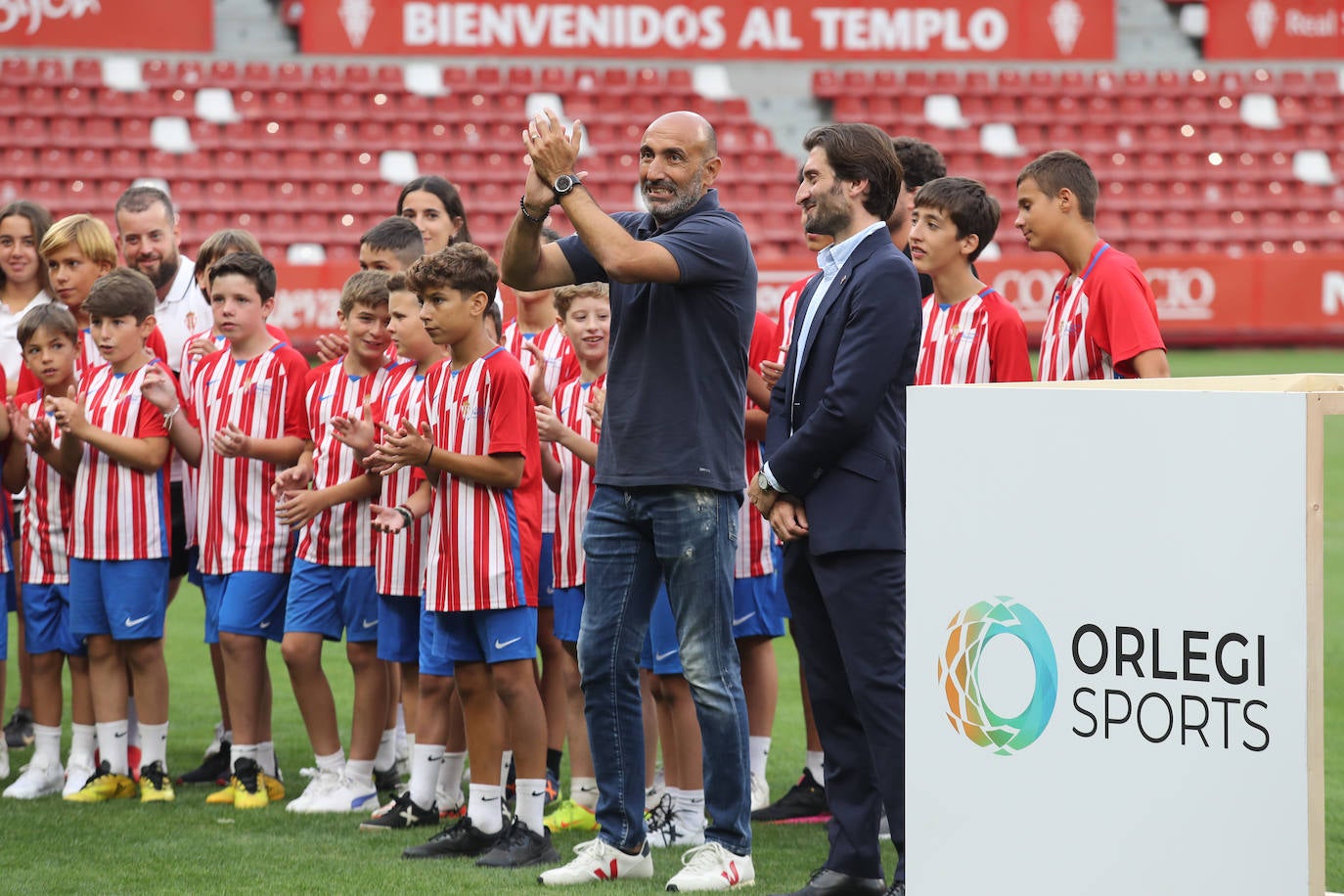 Fotos: Búscate en la presentación de los últimos fichajes del Sporting