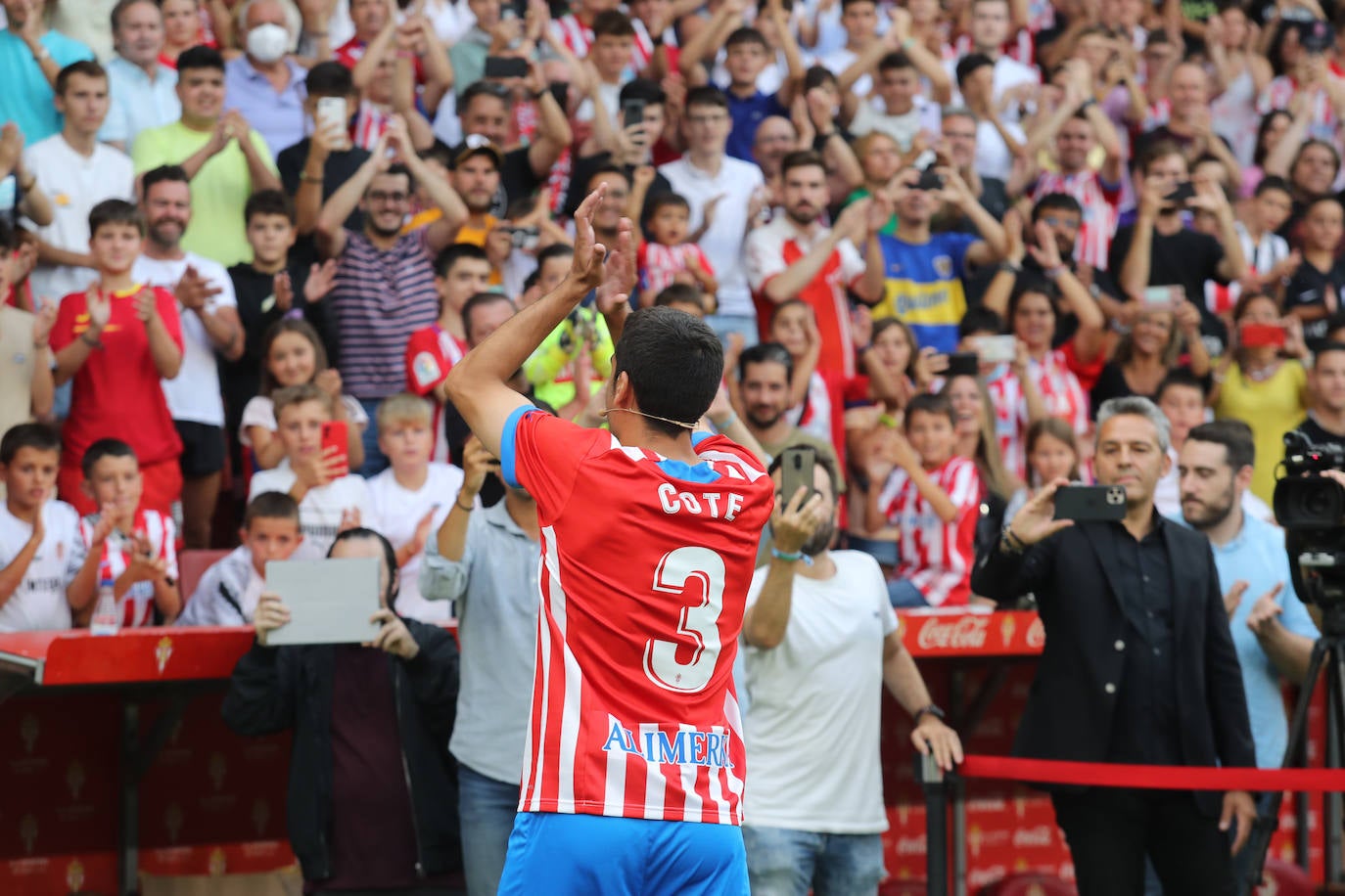 Fotos: Búscate en la presentación de los últimos fichajes del Sporting